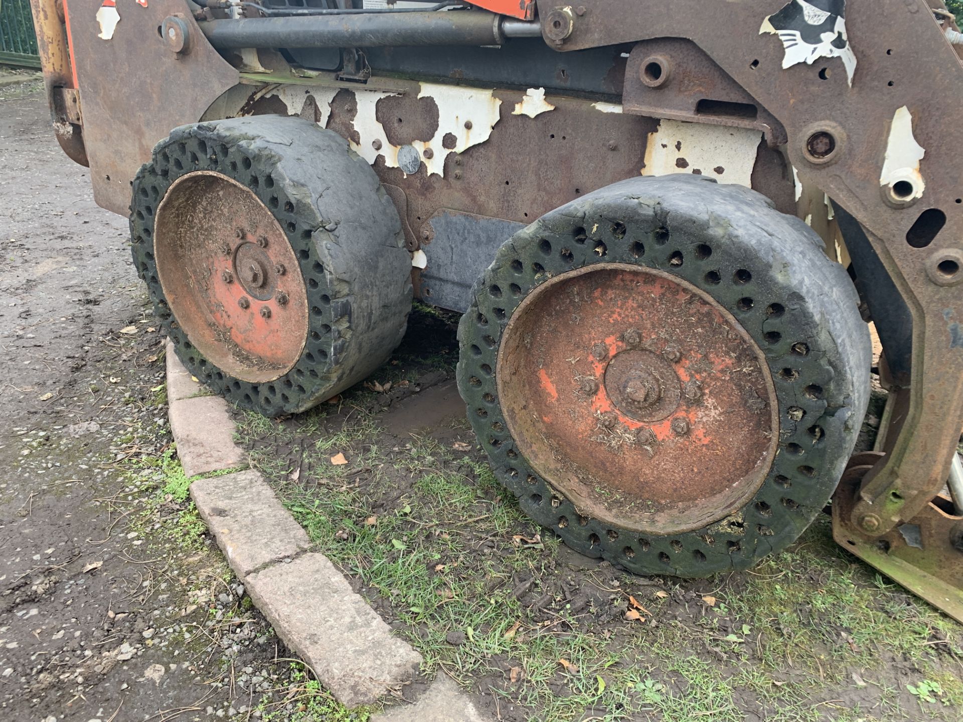 2010 BOBCAT SKIDSTEER S160 LOADER LOW HOURS 1293 HRS - Image 11 of 11