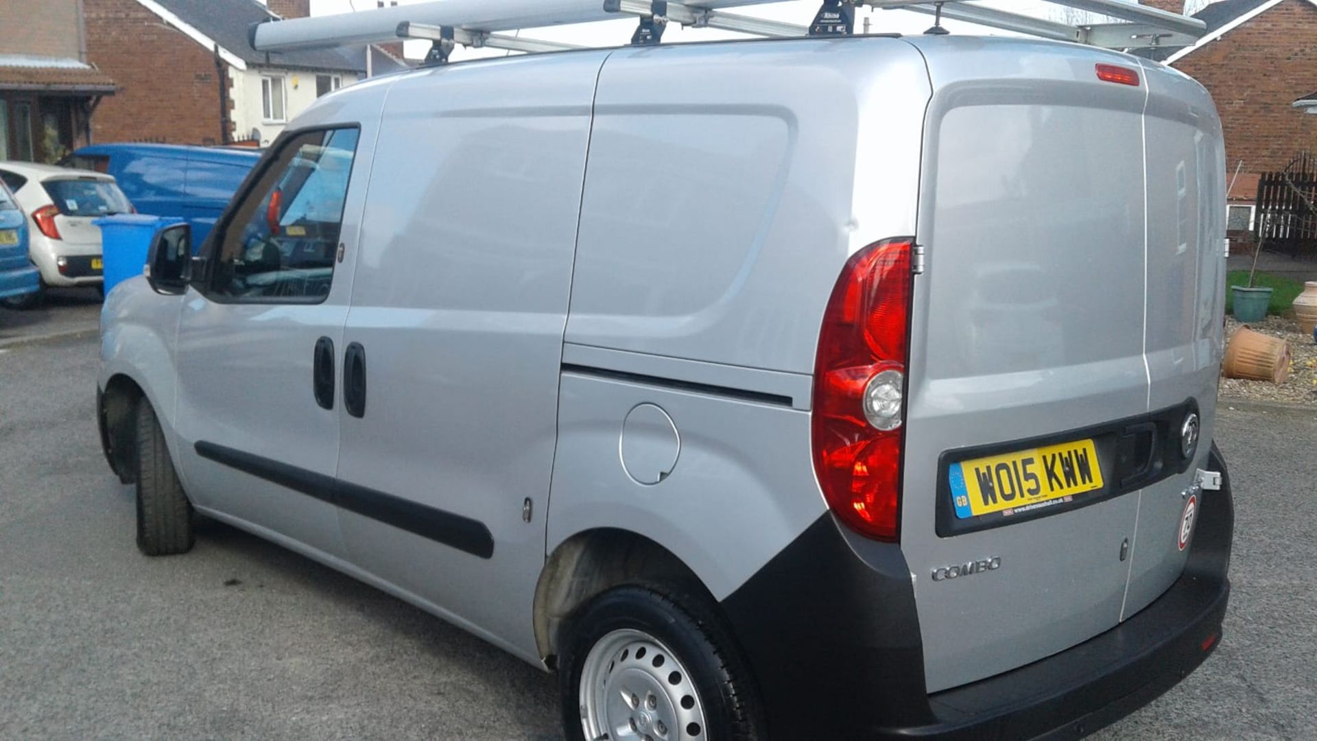 2015/15 REG VAUXHALL COMBO 2000 L1H1 CDTI SS E-FL 1.25 DIESEL PANEL VAN, SHOWING 0 FORMER KEEPERS - Image 4 of 14