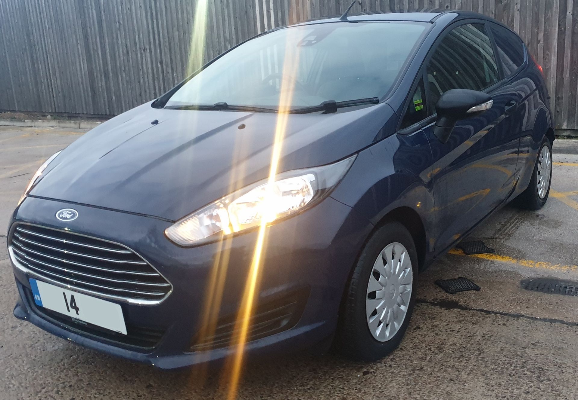 2014/14 REG FORD FIESTA ECONETIC TECH TDCI 1.6 DIESEL CAR/VAN, SHOWING 0 FORMER KEEPERS *NO VAT* - Image 3 of 9