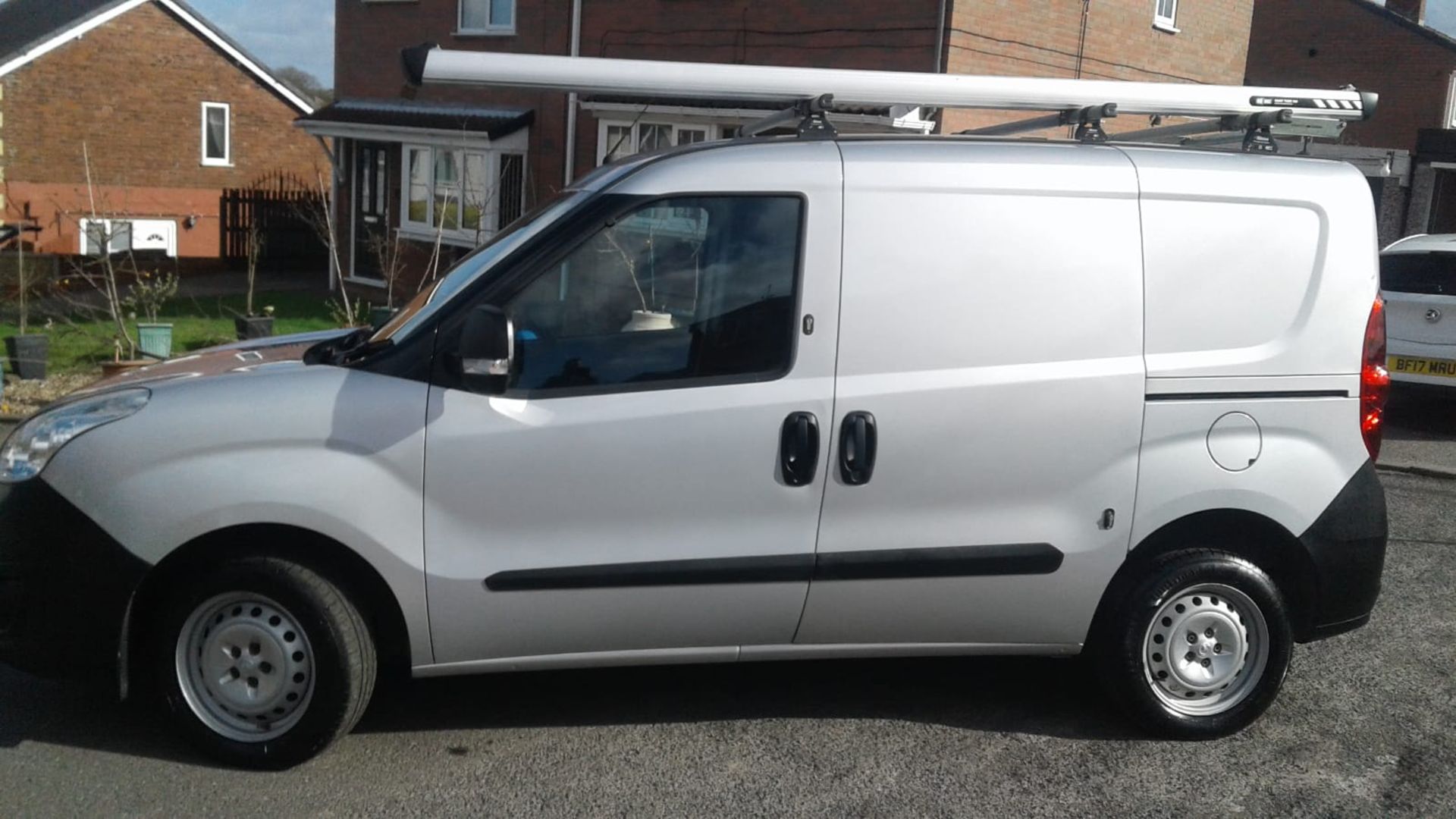 2015/15 REG VAUXHALL COMBO 2000 L1H1 CDTI SS E-FL 1.25 DIESEL PANEL VAN, SHOWING 0 FORMER KEEPERS - Image 3 of 14