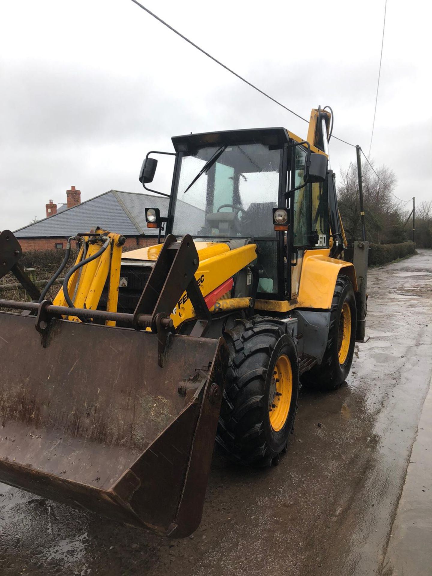 FERMEC 860 DIGGER, 4-IN-1 BUCKET, 4 WHEEL DRIVE, EXTRA DIG, QUICK HITCH, RUNS, DRIVES & DIGS - Image 3 of 6