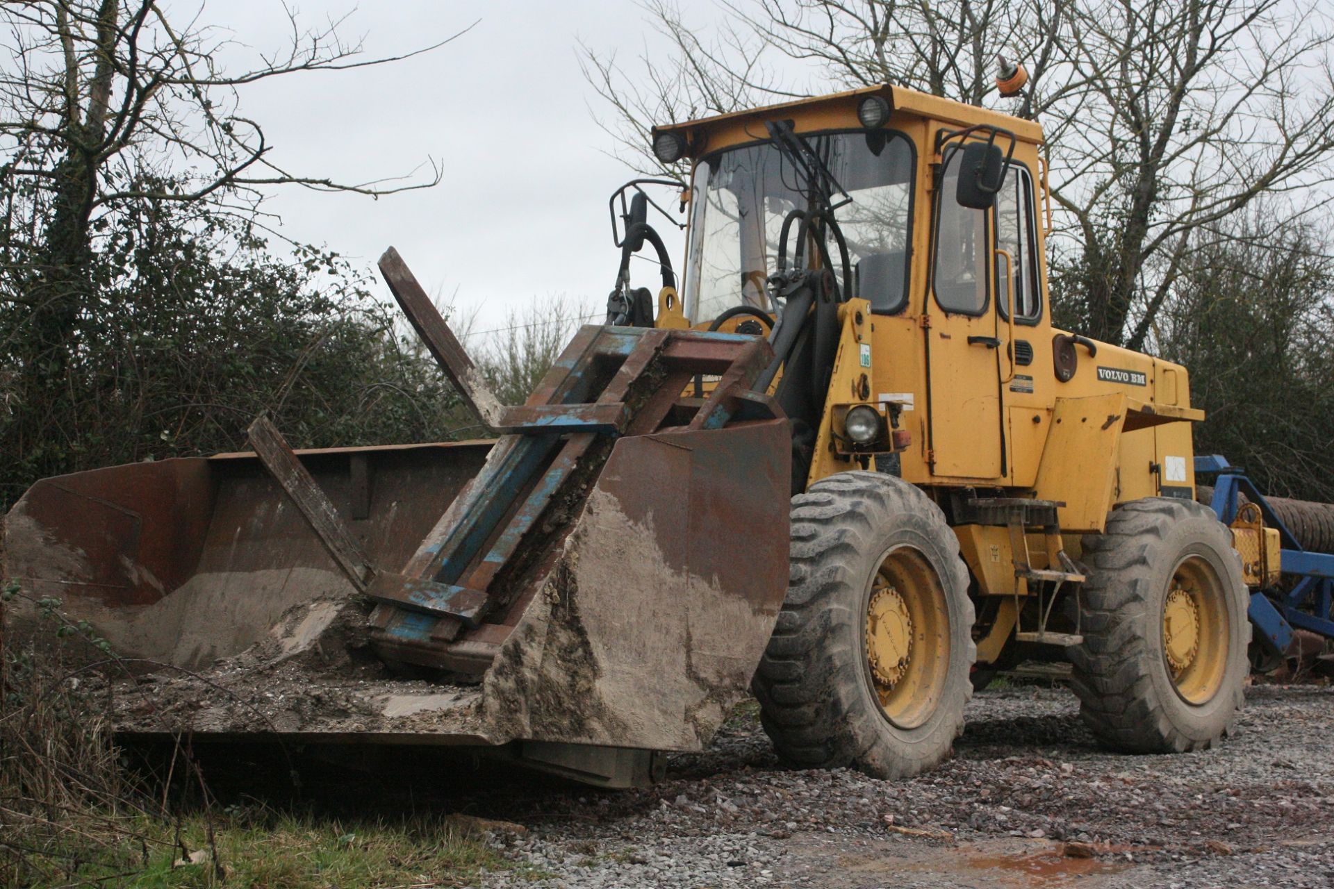 VOLVO L50 LOADING SHOVEL WITH HIGH TIP BUCKET AND PALLET FORKS *PLUS VAT*