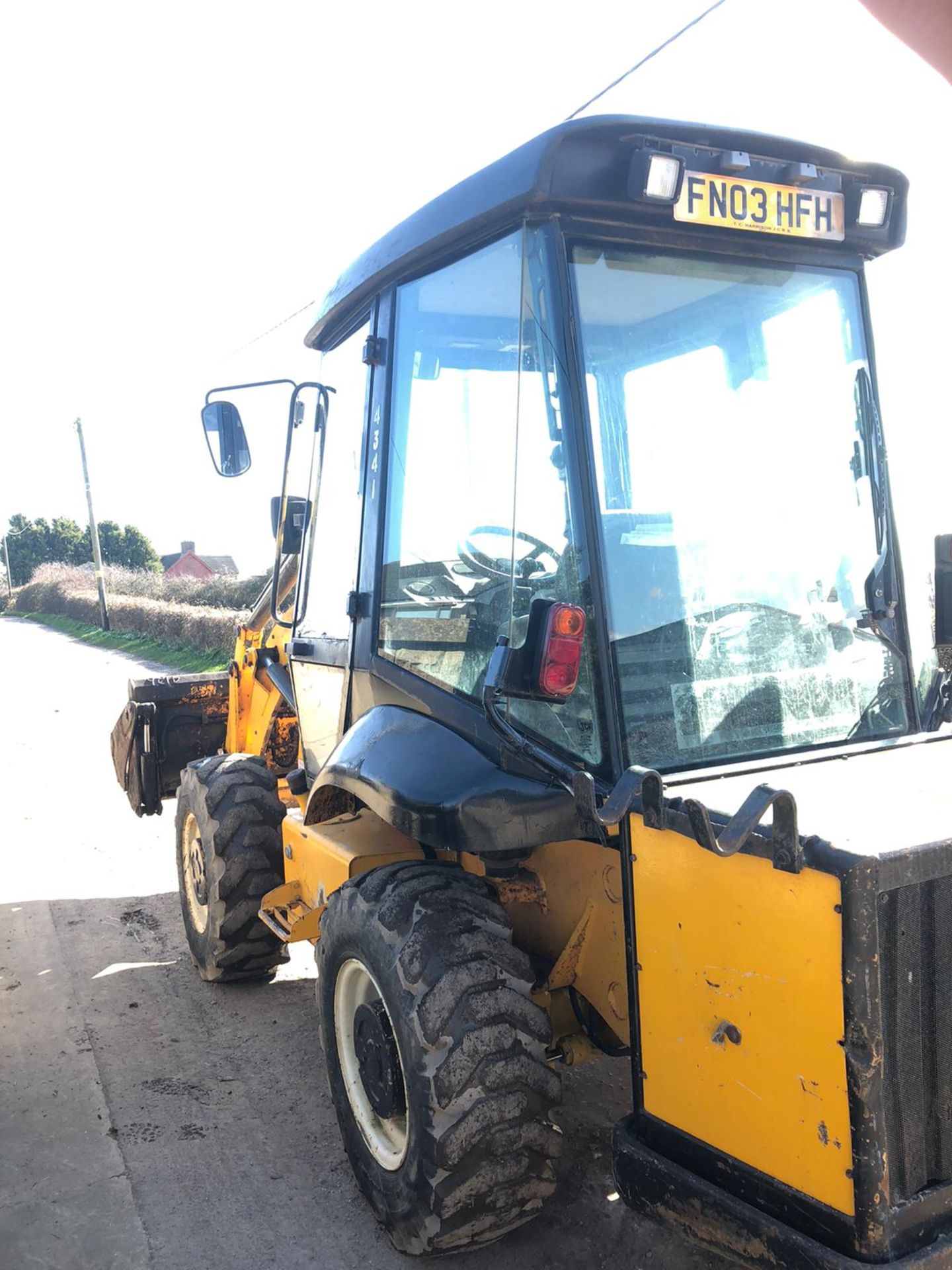 JCB 2CX AIR MASTERS, FULL GLASS CAB, 4 WHEEL DRIVE, 4 IN ONE BUCKET *PLUS VAT* - Image 3 of 7
