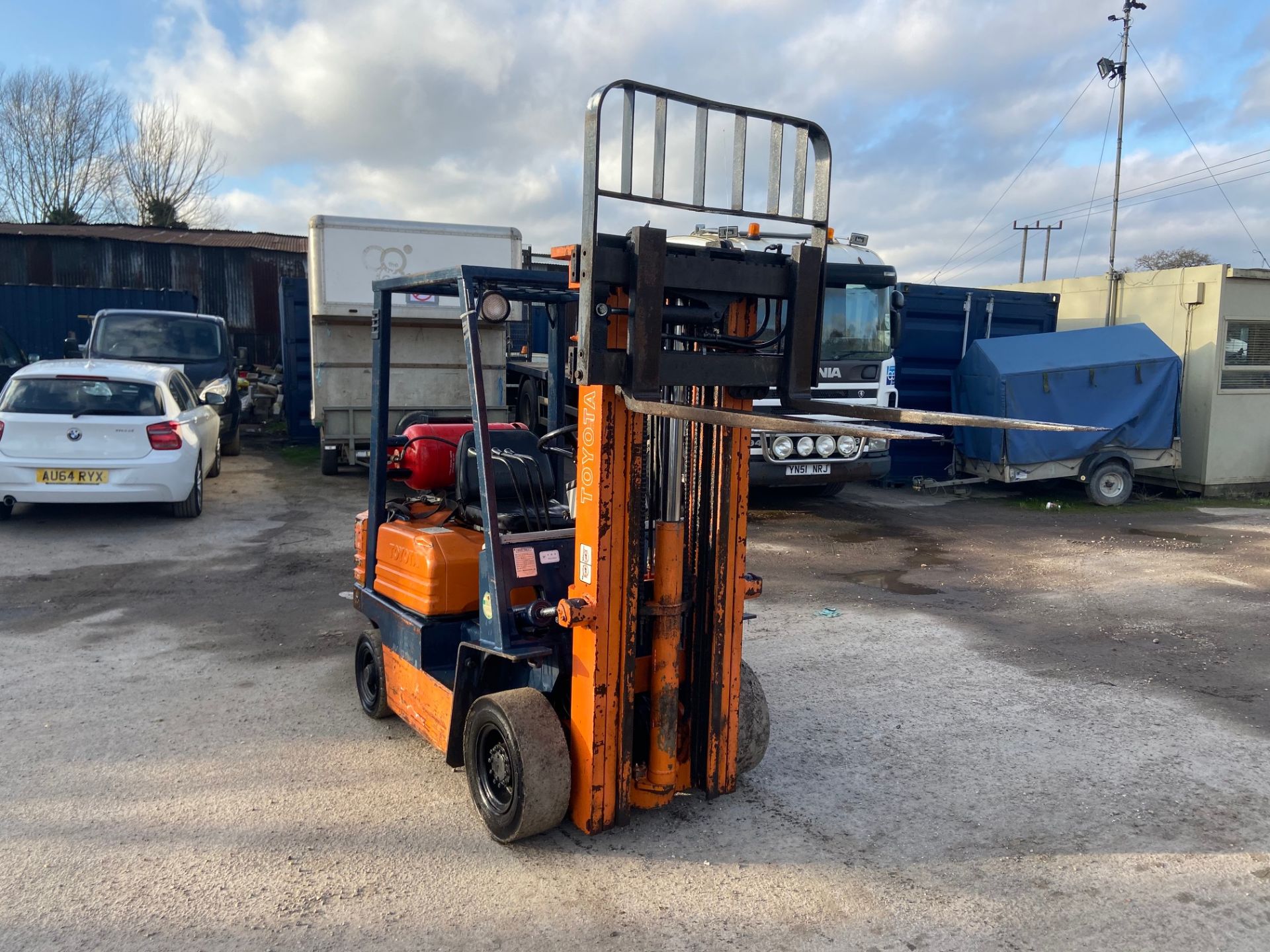 TOYOTA 1.5 TON GAS FORKLIFT, ALL OPERATIONAL, SIDE SHIFT, TIDY LITTLE TRUCK, GAS BOTTLE NOT INCLUDED - Image 5 of 5