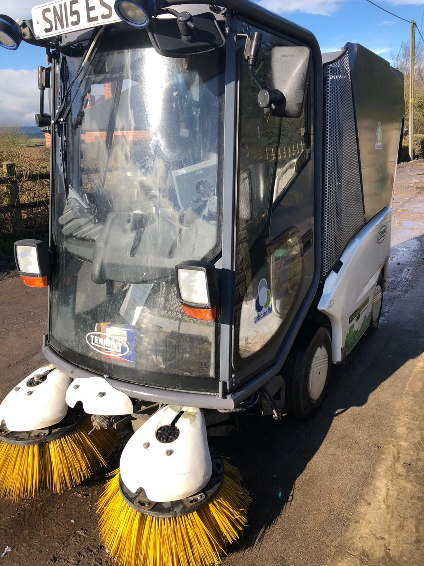 2015/15 REG GREEN MACHINE TENNANT ROAD SWEEPER, SHOWING 1 FORMER KEEPER *PLUS VAT* - Image 3 of 8