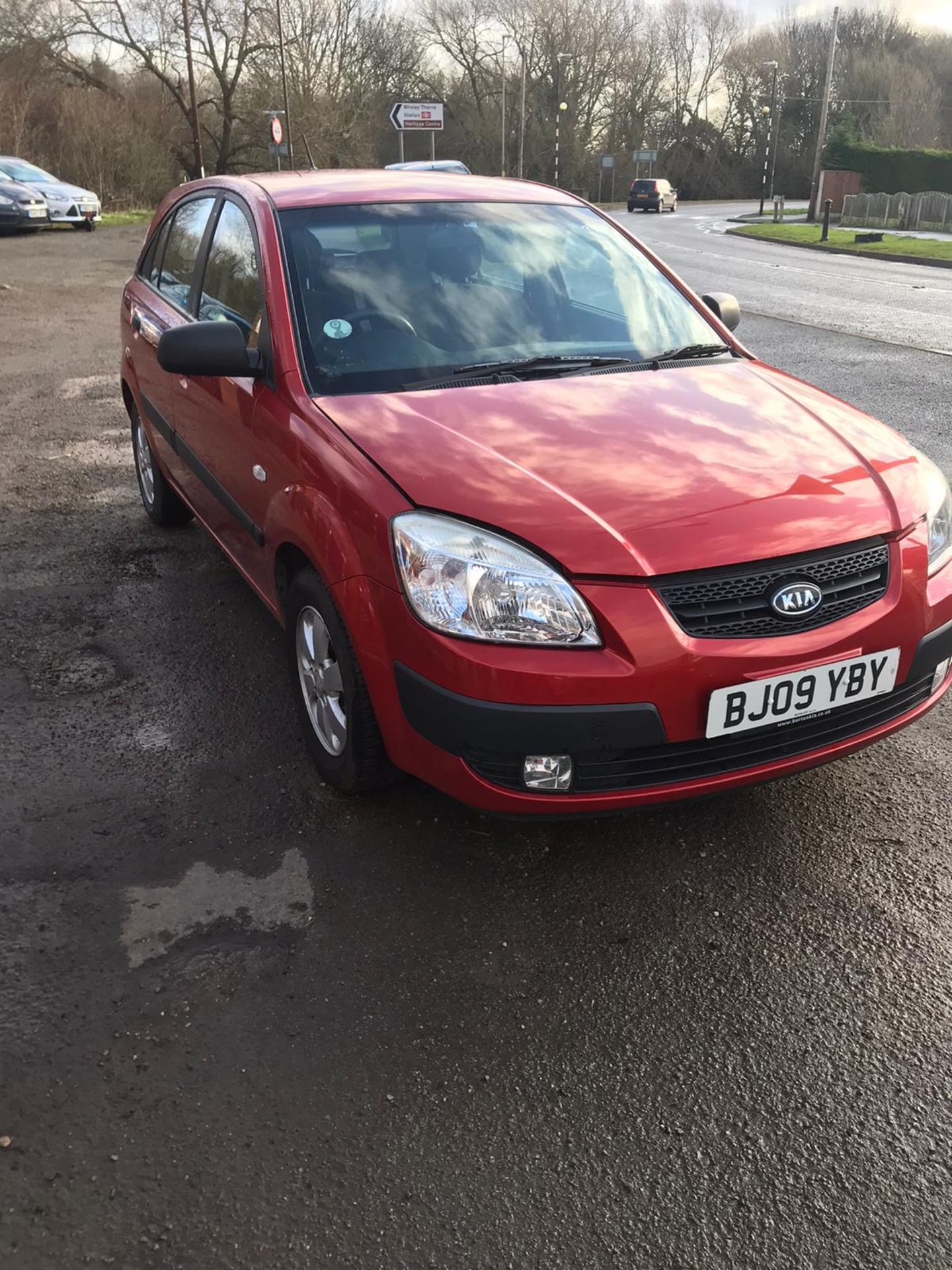 2009/09 REG KIA RIO CHILL 1.4 PETROL 5 DOOR HATCHBACK, SHOWING 1 FORMER KEEPER *NO VAT*