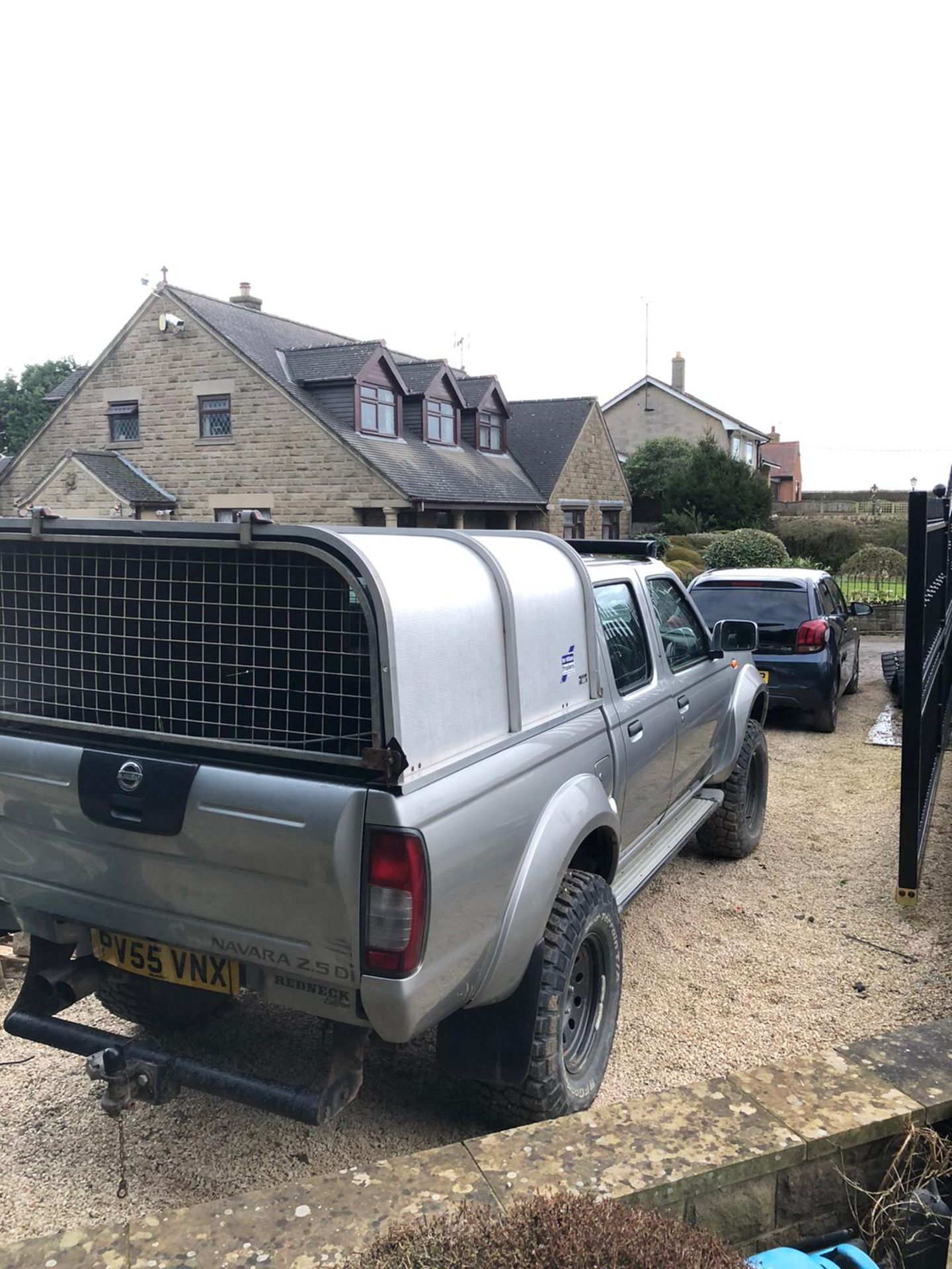 2005/55 REG NISSAN D22 2.5 DI 4X4 NAVARA PICK-UP, SHOWING 1 FORMER KEEPER *NO VAT* - Image 3 of 10