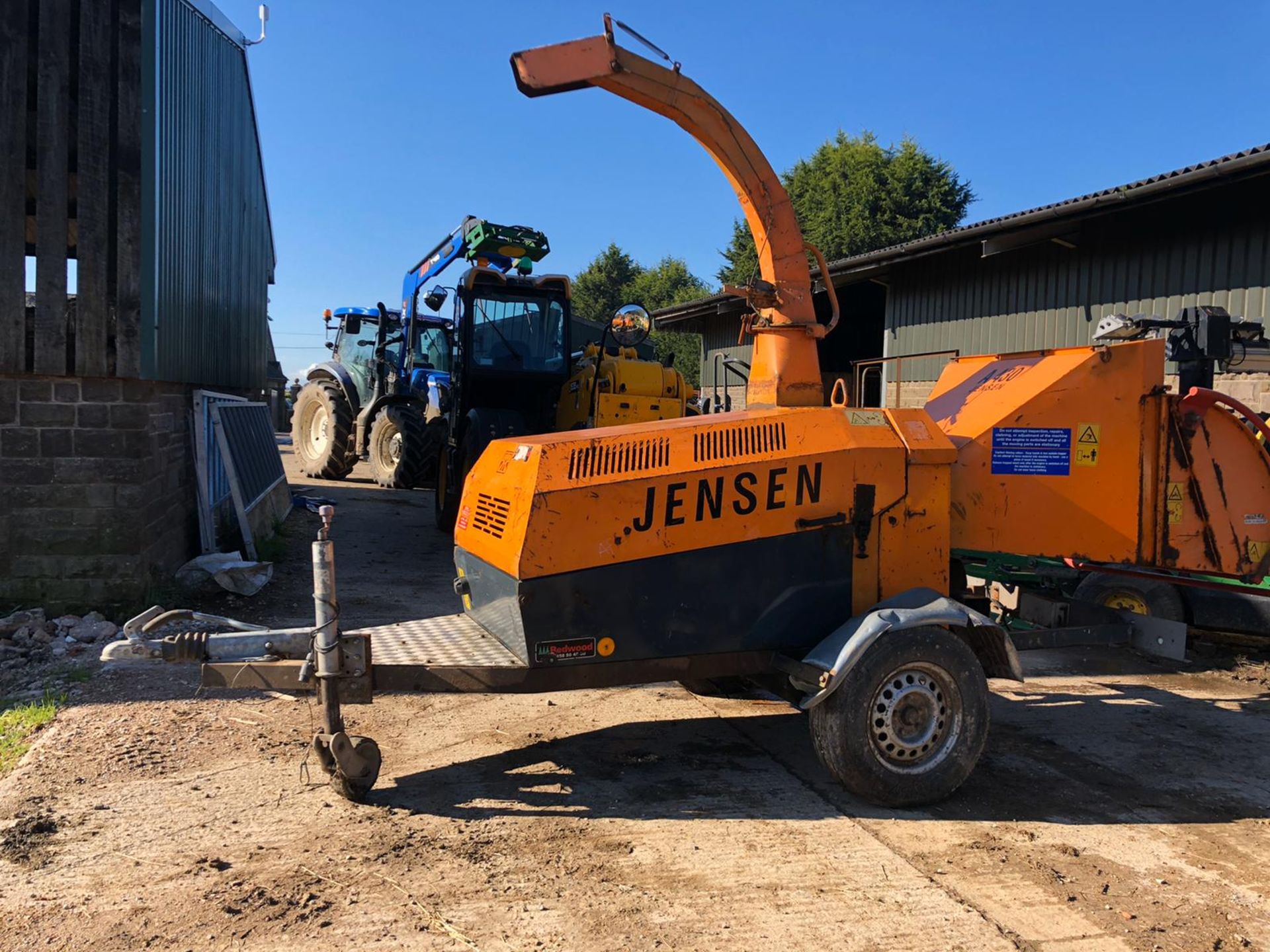 JENSEN A430 SINGLE AXLE TOW-ABLE WOOD CHIPPER, RUNS, WORKS AND CHIPS, SHOWING 2769 HOURS *PLUS VAT* - Image 3 of 7