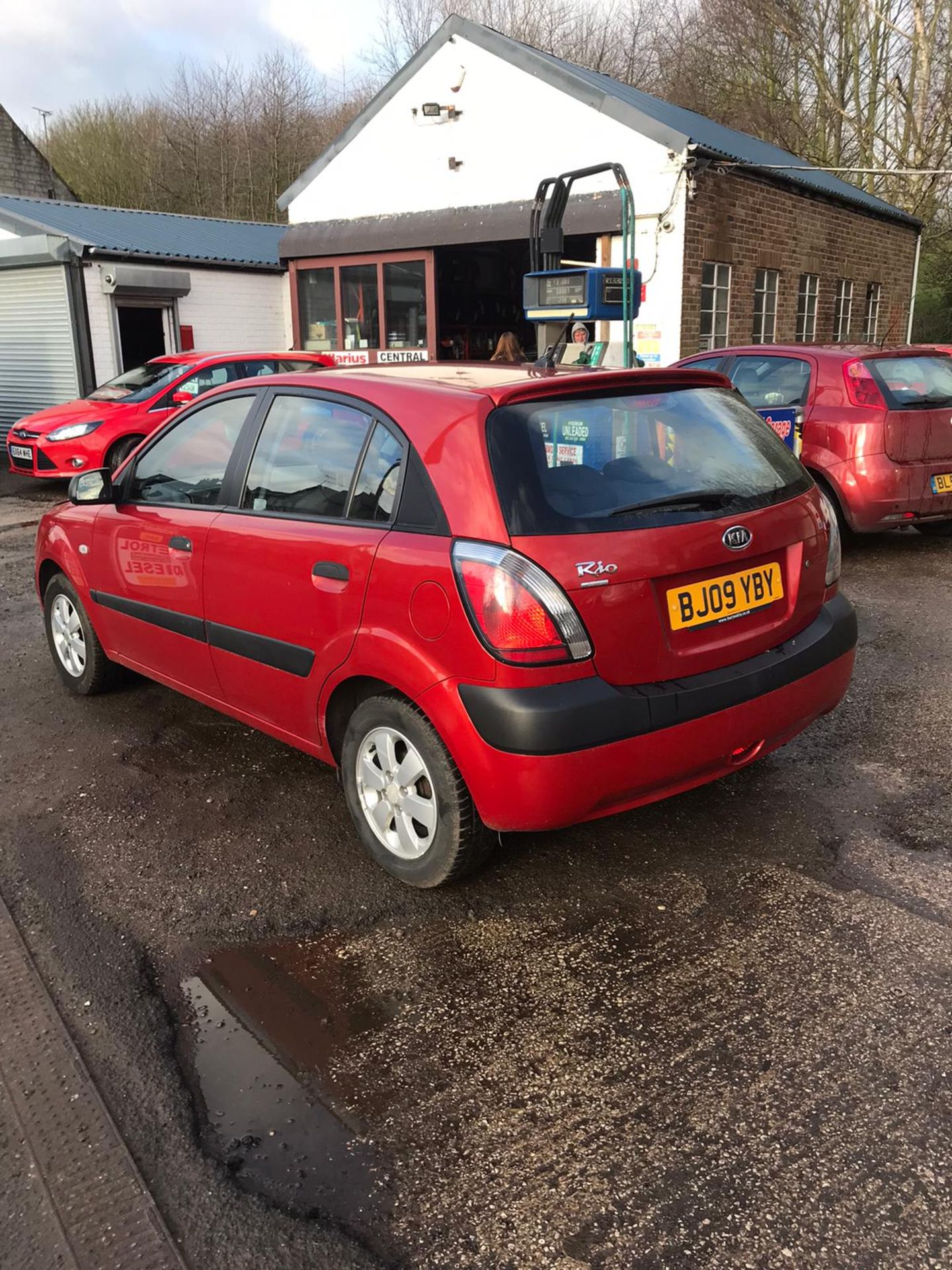 2009/09 REG KIA RIO CHILL 1.4 PETROL 5 DOOR HATCHBACK, SHOWING 1 FORMER KEEPER *NO VAT* - Image 4 of 11