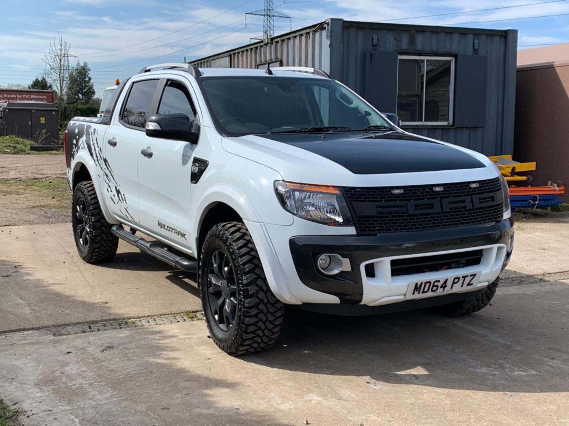 2015/64 REG FORD RANGER WILDTRAK 4X4 WHITE PICK-UP TDCI 3.2L AUTOMATIC, SHOWING 1 FORMER KEEPER