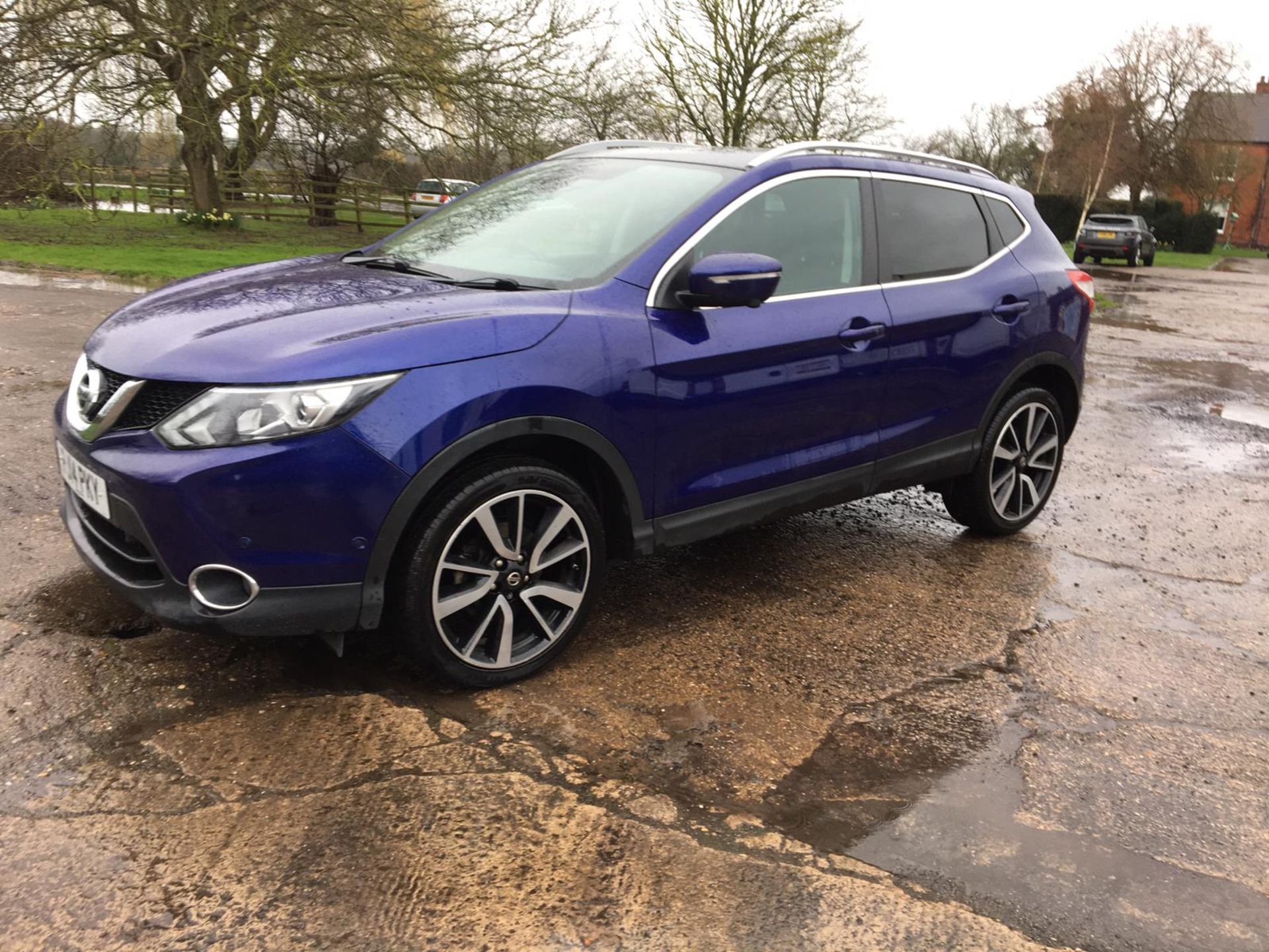 2014/14 REG NISSAN QASHQAI TEKNA DCI 1.5 DIESEL BLUE 5 DOOR HATCHBACK, SHOWING 3 FORMER KEEPERS - Image 3 of 17