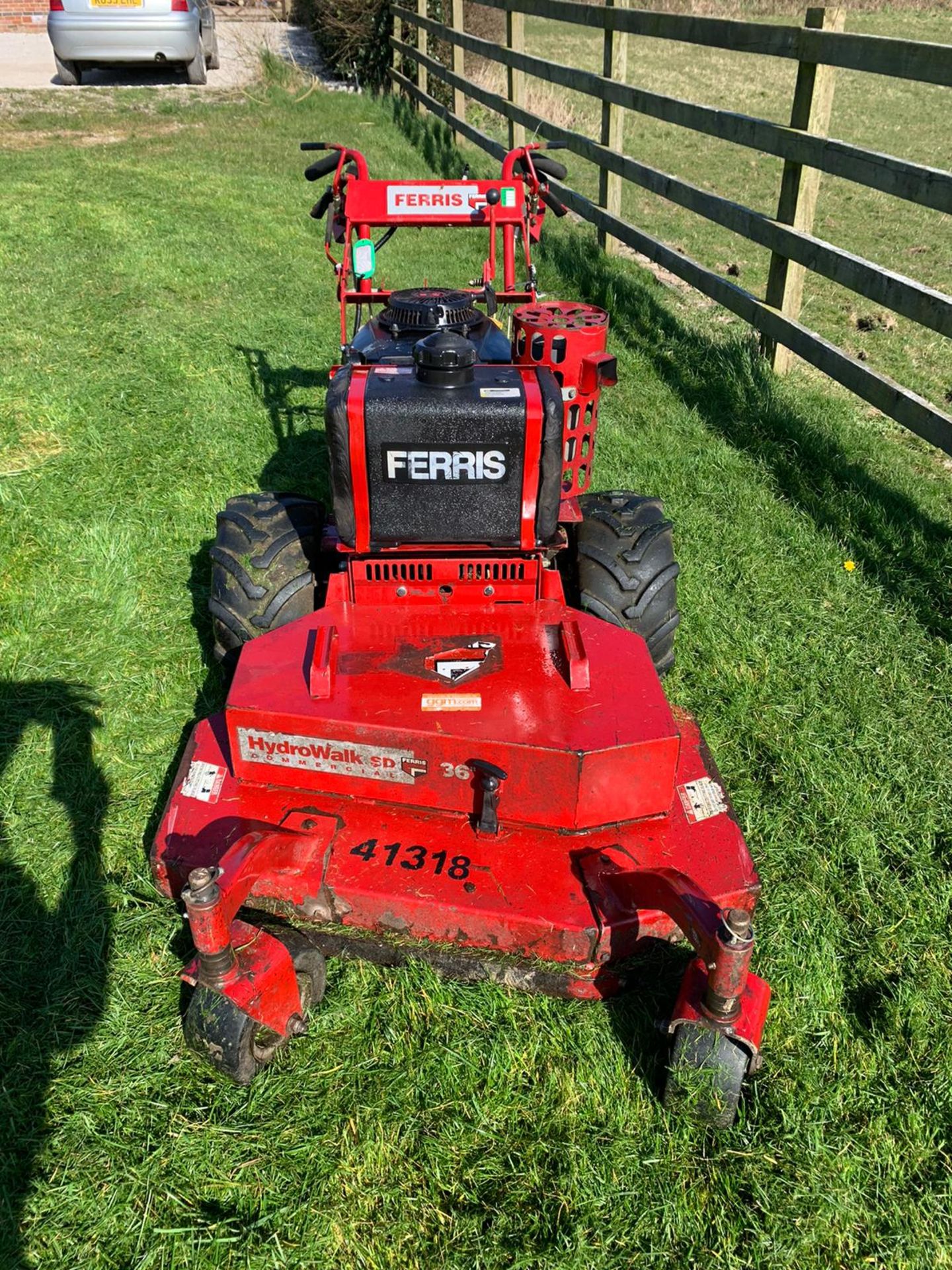 FERRIS HYDROWALK SD COMMERCIAL 36" CUT WALK BEHIND MOWER, YEAR 2005, RUNS, WORKS AND CUTS *PLUS VAT* - Image 8 of 11