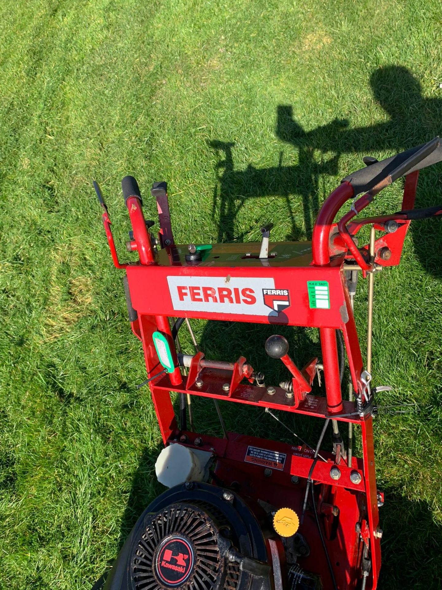 FERRIS HYDROWALK SD COMMERCIAL 36" CUT WALK BEHIND MOWER, YEAR 2005, RUNS, WORKS AND CUTS *PLUS VAT* - Image 7 of 11