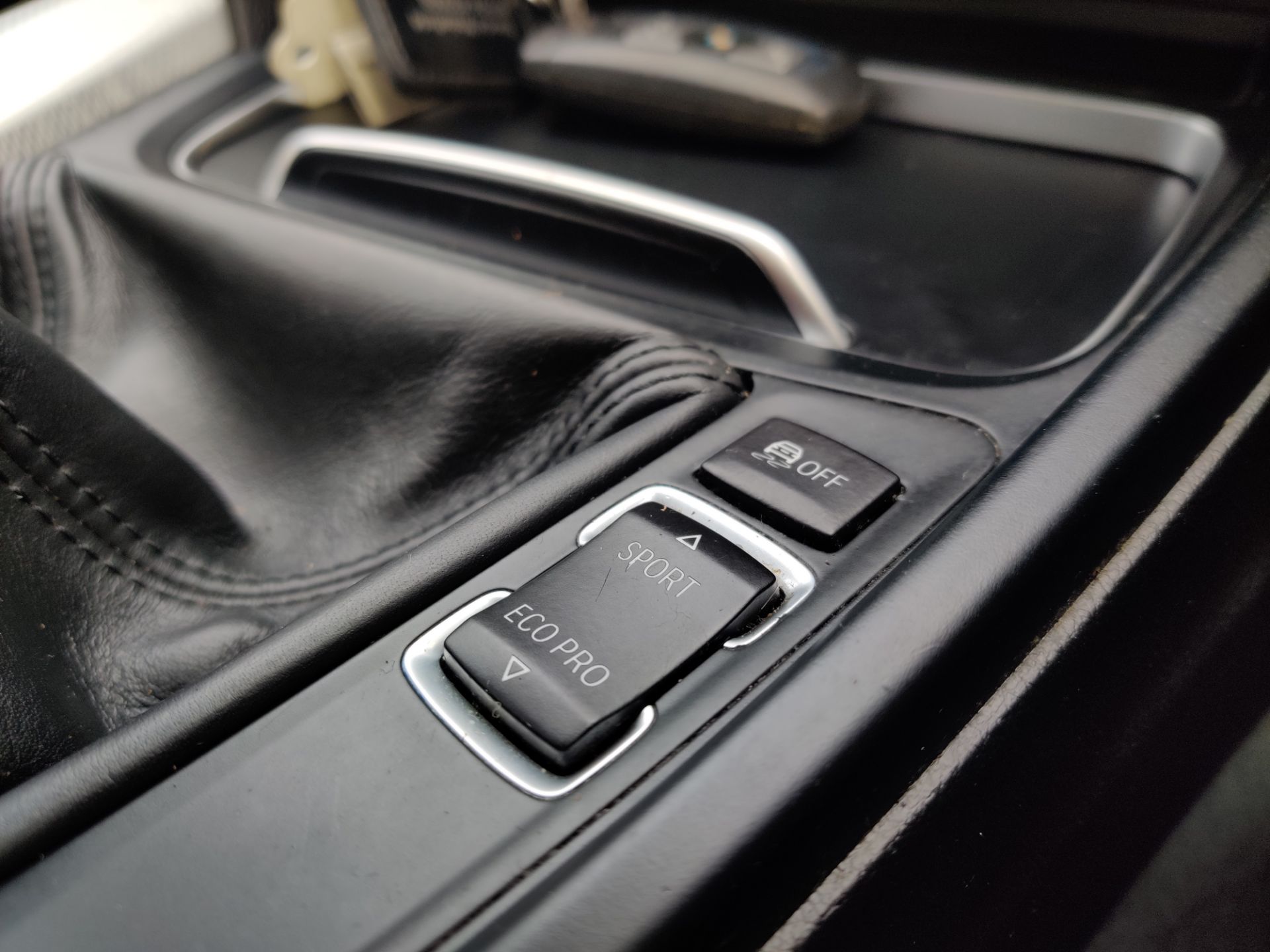 2015/65 REG BMW 318D M SPORT 2.0 DIESEL WHITE 4 DOOR SALOON, SHOWING 0 FORMER KEEPERS *NO VAT* - Image 20 of 23
