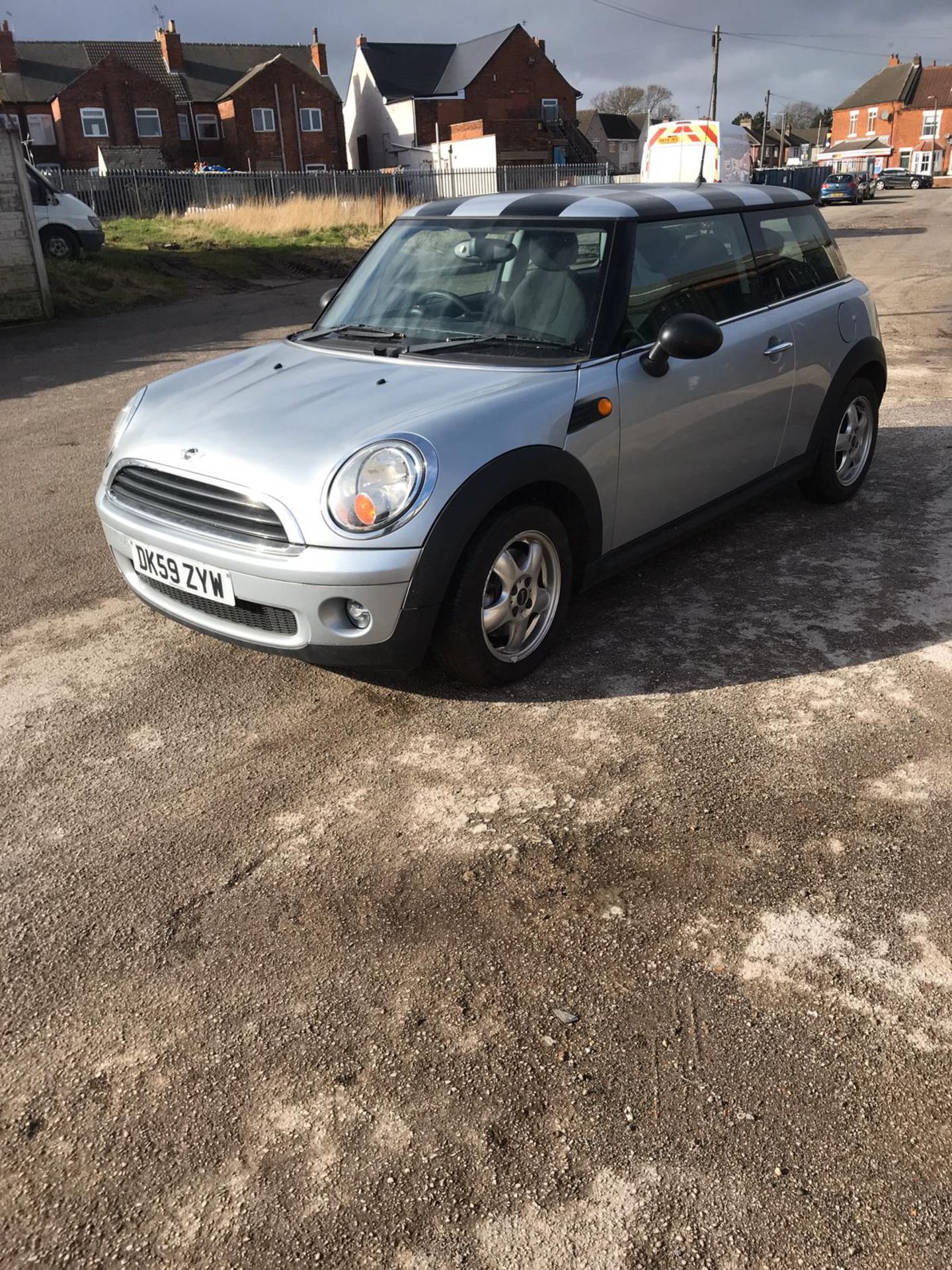 2009/59 REG MINI ONE 1.4 PETROL 3 DOOR HATCHBACK, SHOWING 1 FORMER KEEPER *NO VAT* - Image 2 of 7