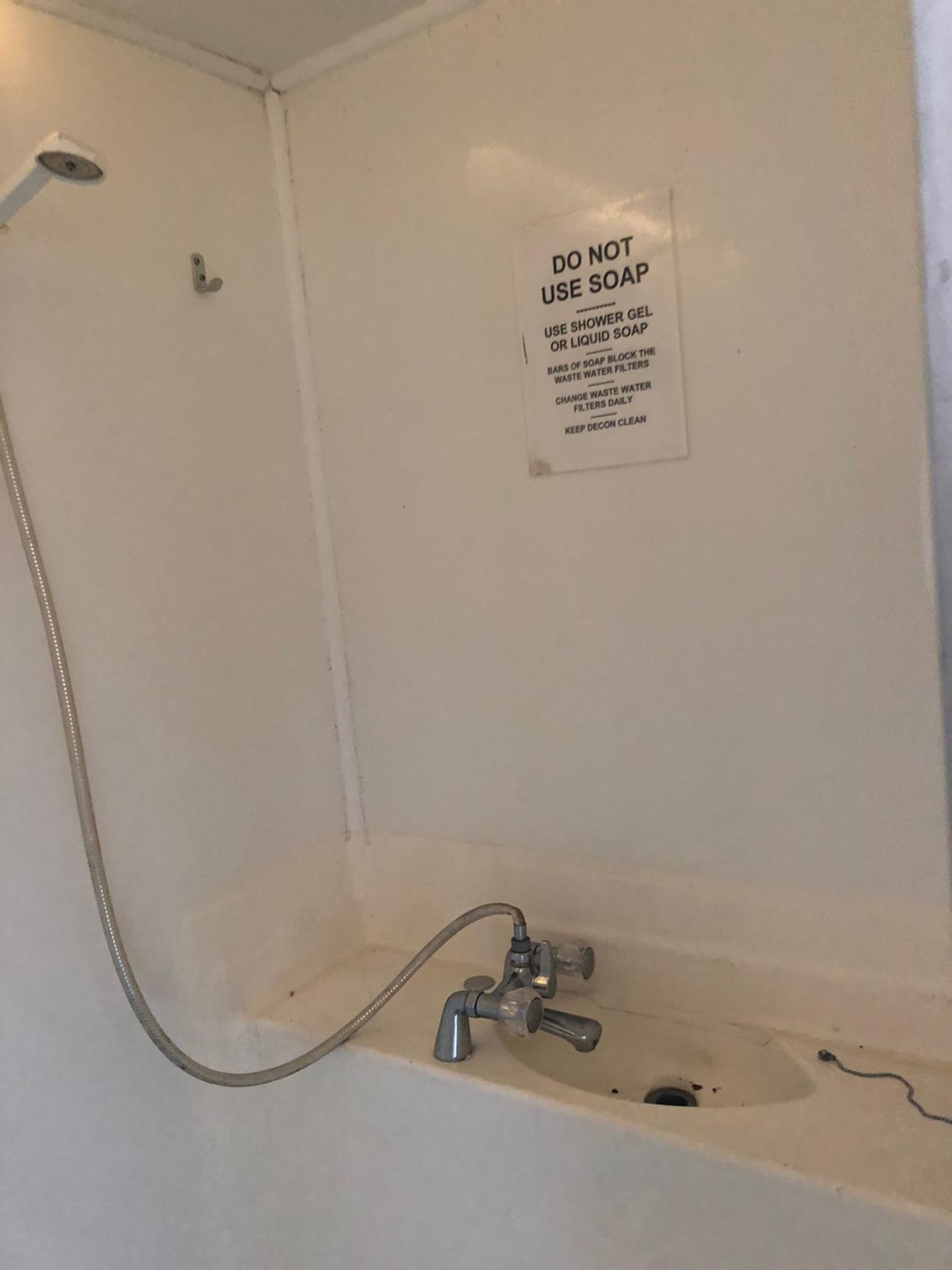 SMH MOBILE SHOWER UNIT, CHANGING ROOM INSIDE, SHOWER ROOM, COMES WITH BOILER *PLUS VAT* - Image 9 of 10