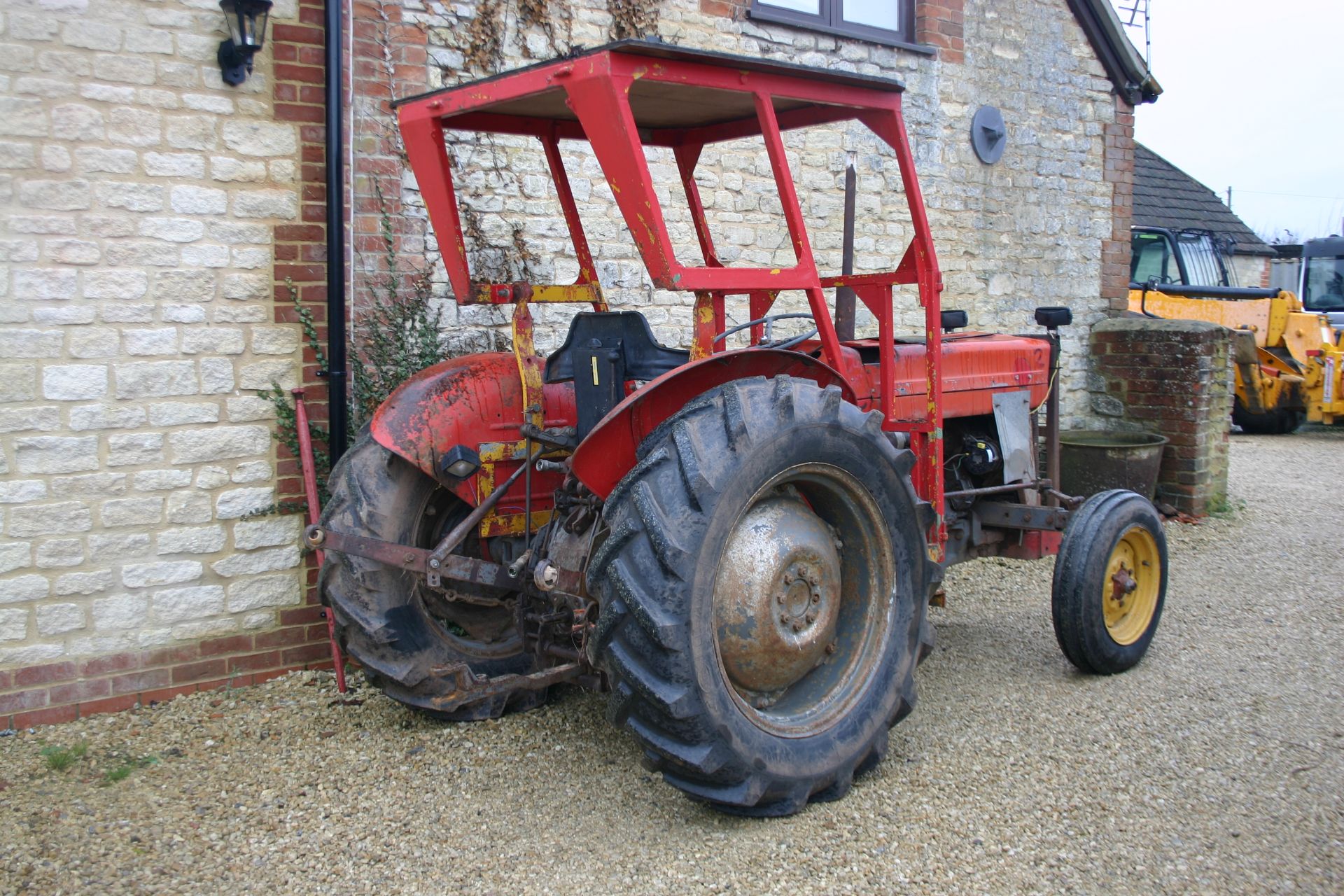 MASSEY FERGUSON 135 TRACTOR, UP TO 3 AVAILABLE *PLUS VAT* - Image 6 of 9