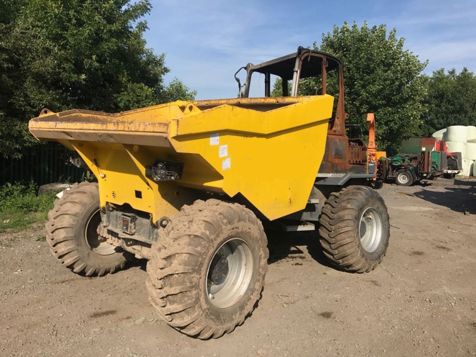 2017 NEUSON 9 TONNE DUMPER, BURNT OUT, 20K NEW SELLING AS SPARES *PLUS VAT*