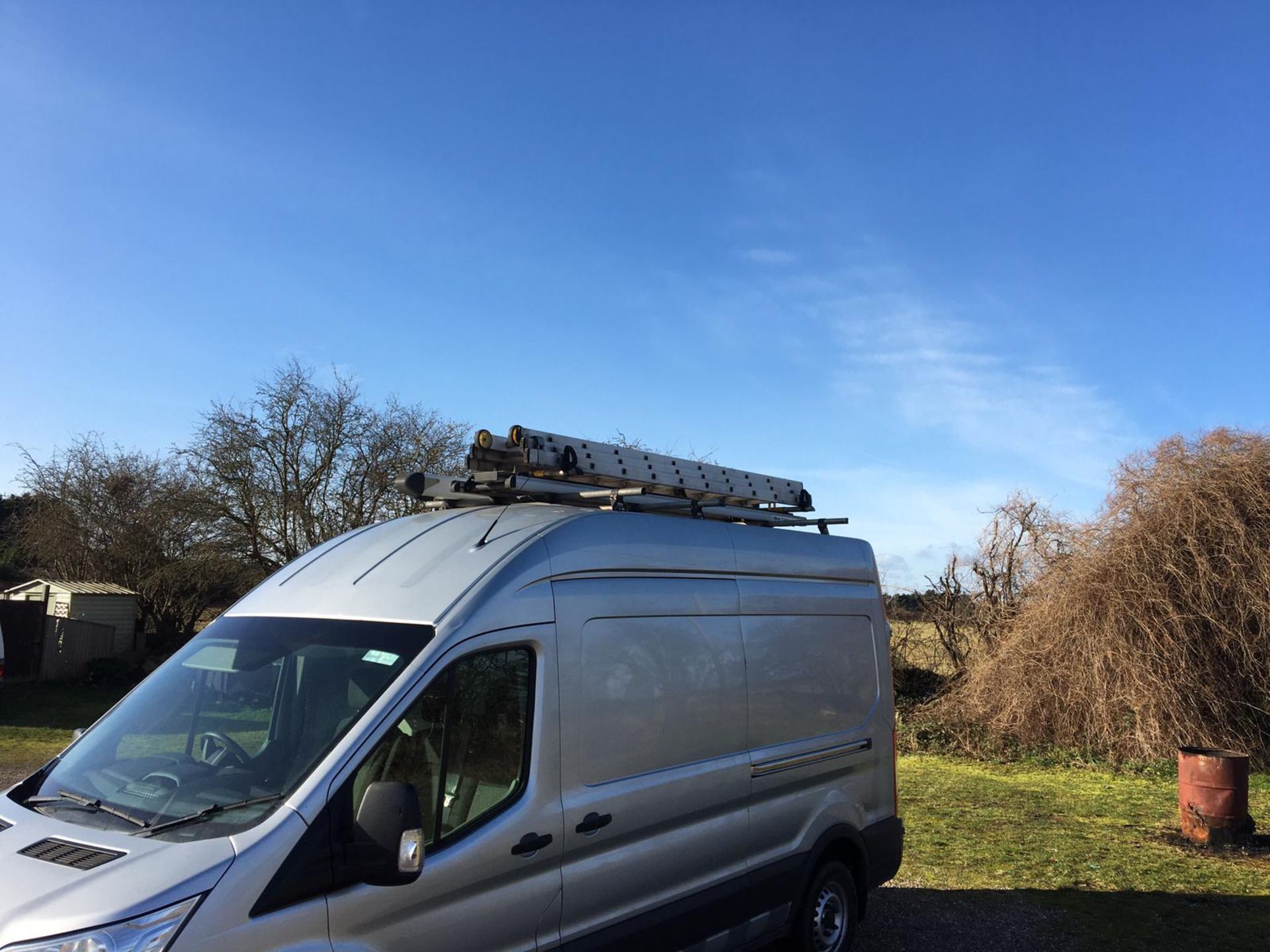 2014/64 REG FORD TRANSIT 350 2.2 DIESEL SILVER PANEL VAN, SHOWING 0 FORMER KEEPERS *NO VAT* - Image 4 of 11