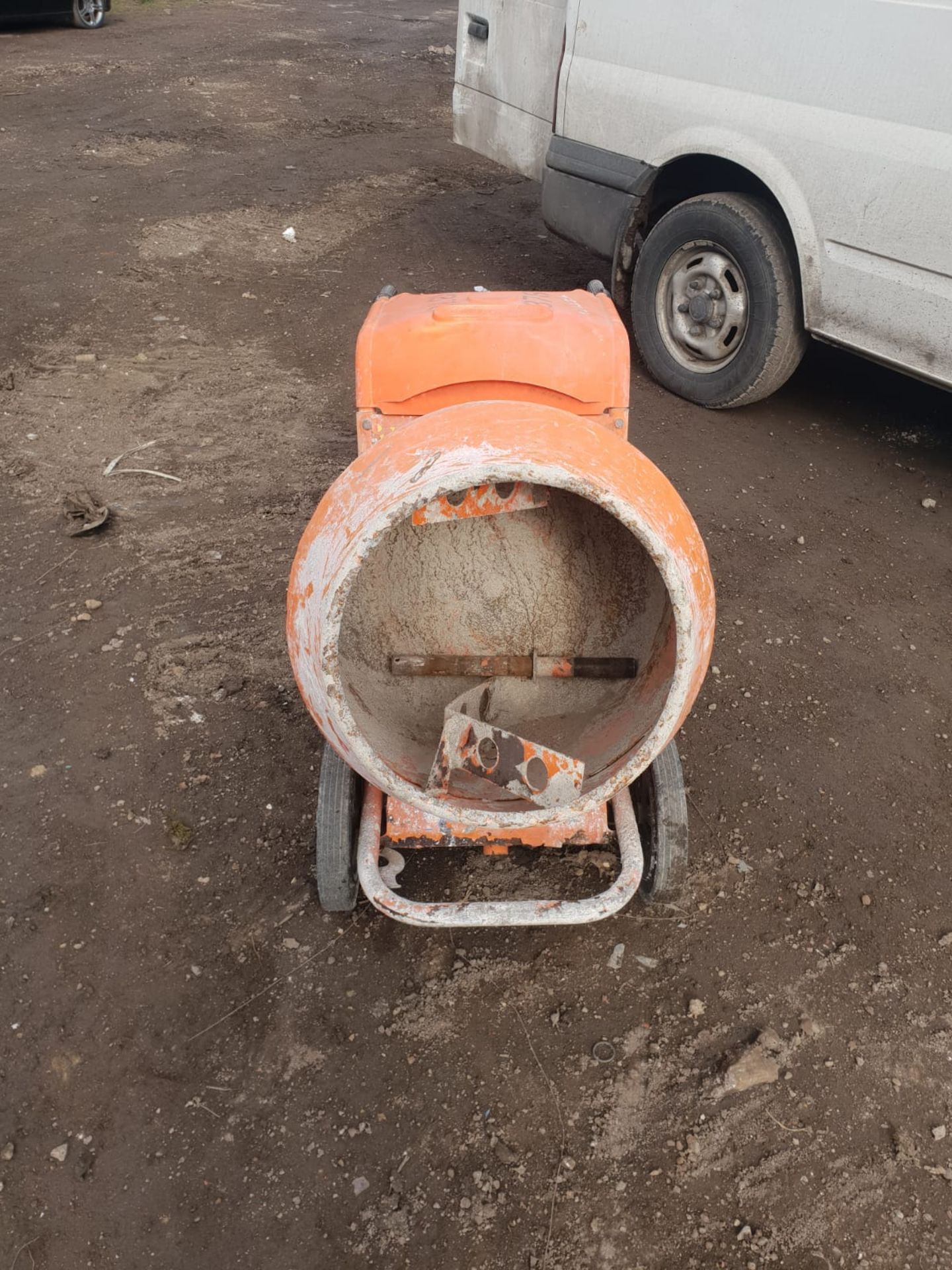 BELLE CEMENT MIXER, YEAR 2014, IN WORKING ORDER *NO VAT* - Image 5 of 5