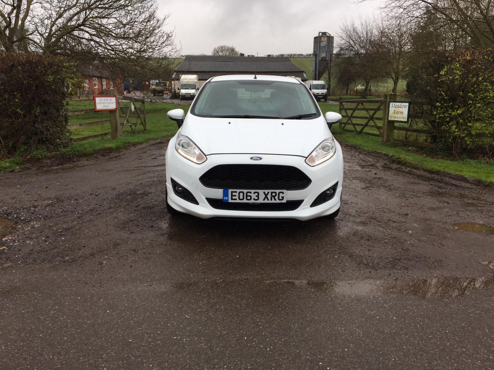 2013/63 REG FORD FIESTA ECONETIC TECH TDCI (ST-LINE STYLING) 1.6 DIESEL CAR / VAN *PLUS VAT* - Image 2 of 12