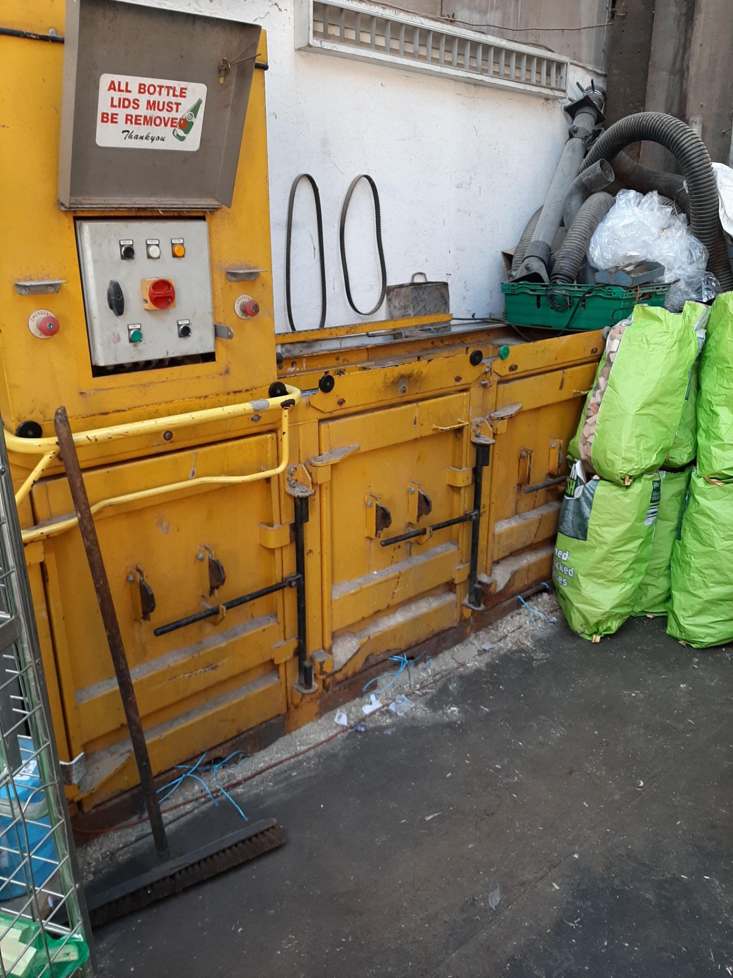 GREENBANK BALER 4 BALE POTS 240V EXCELLENT WORKING ORDER, CAN BE SEEN WORKING *NO VAT*