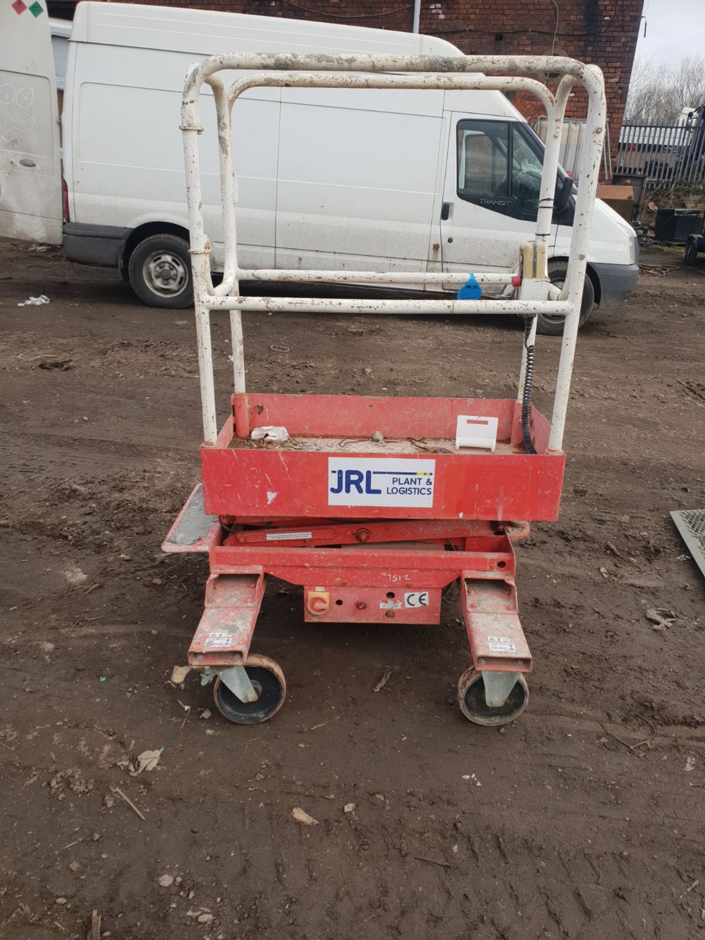 POP UP PLATFORM SCISSOR LIFT WORKING ORDER, 1 OF 2 AVAILABLE *NO VAT* - Image 3 of 5