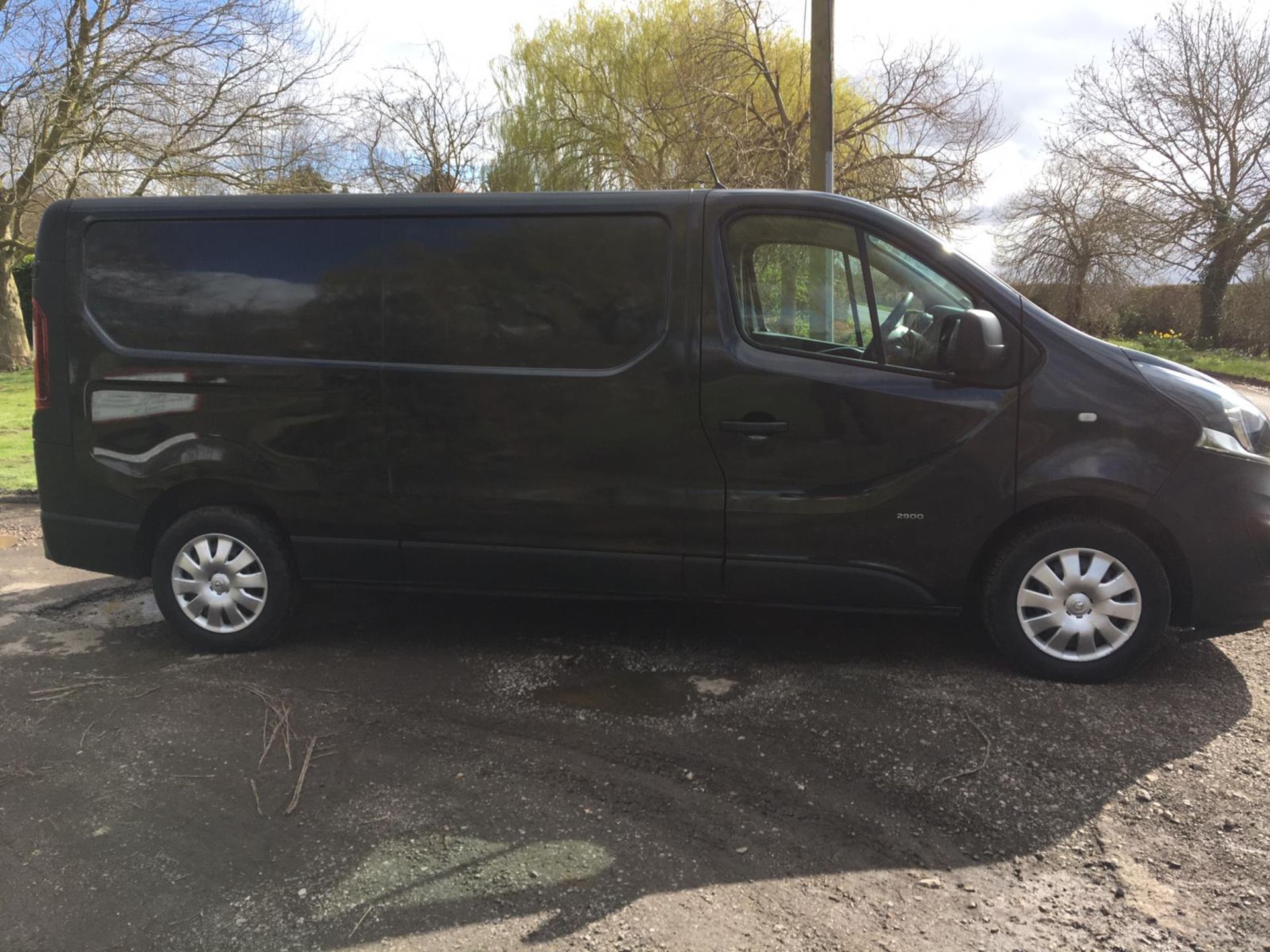 2016/66 REG VAUXHALL VIVARO 2900 CDTI 1.6 DIESEL BLACK PANEL VAN, SHOWING 0 FORMER KEEPERS - Image 13 of 16