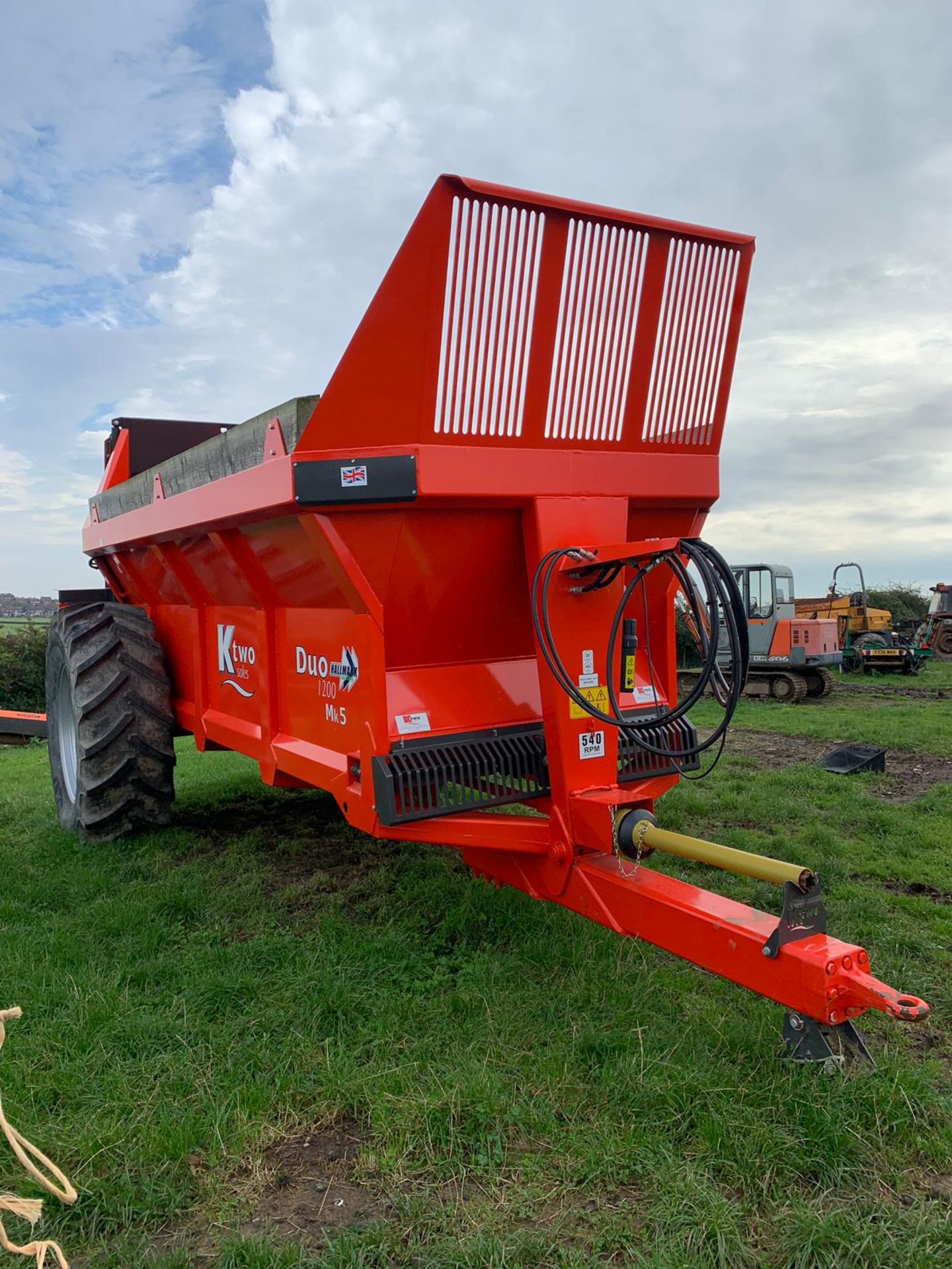 BRAND NEW 12 TONNE KTWO MUCK SPREADER, NEVER BEEN USED *PLUS VAT* - Image 3 of 11