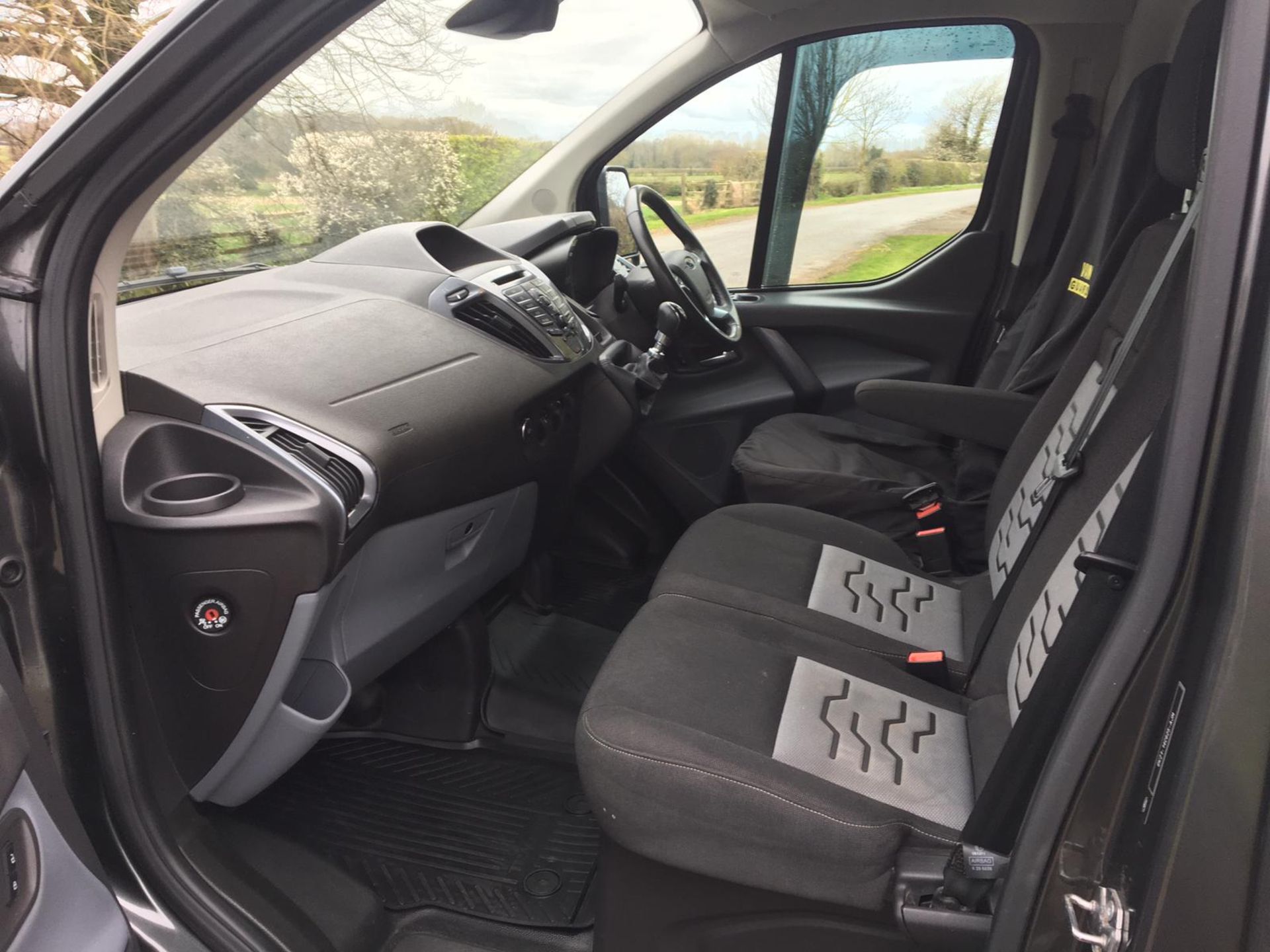 2016/66 REG FORD TRANSIT CUSTOM 270 LIMITED 2.0 DIESEL GREY PANEL VAN, SHOWING 2 FORMER KEEPERS - Image 10 of 15