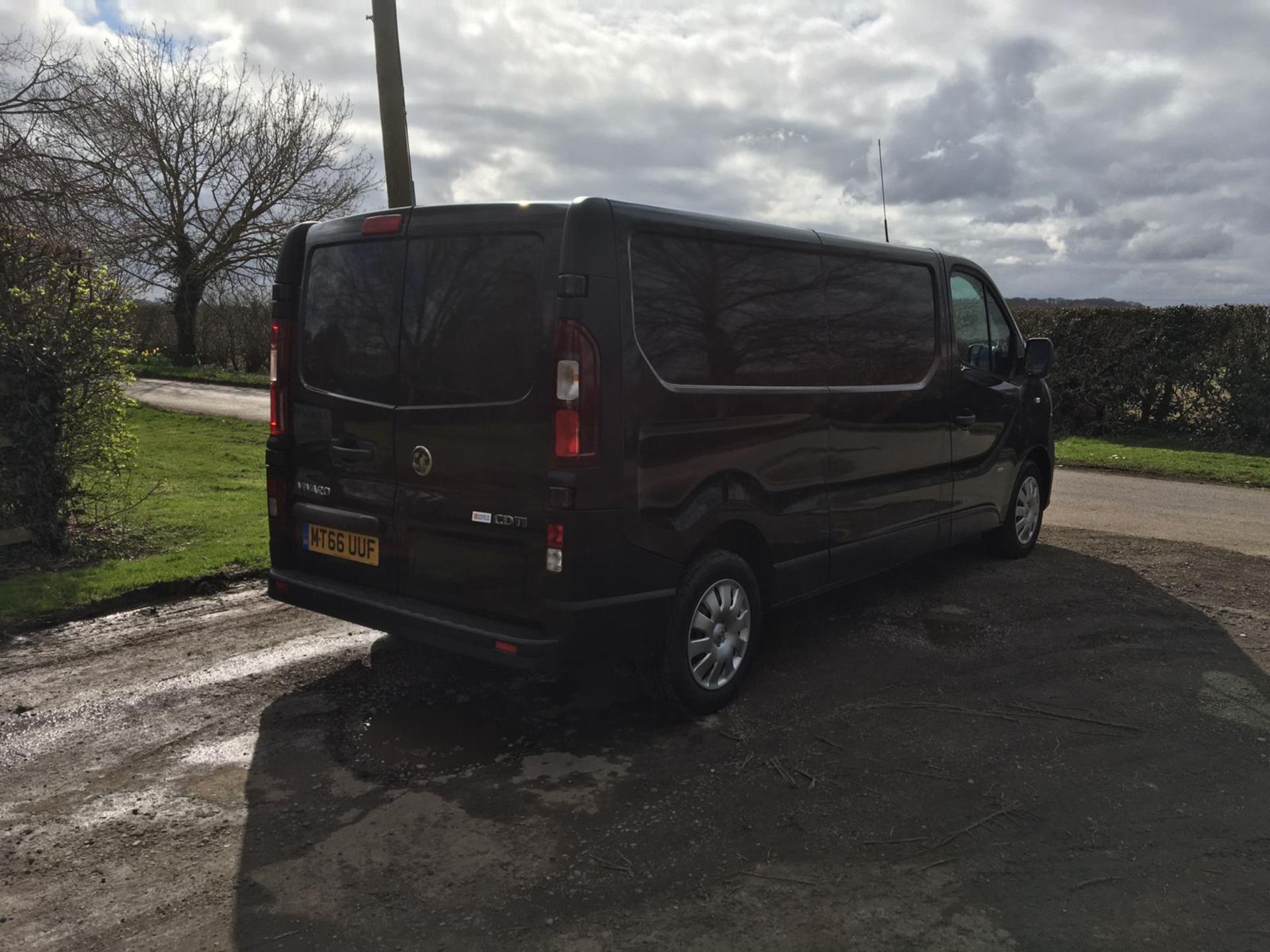 2016/66 REG VAUXHALL VIVARO 2900 CDTI 1.6 DIESEL BLACK PANEL VAN, SHOWING 0 FORMER KEEPERS - Image 6 of 16