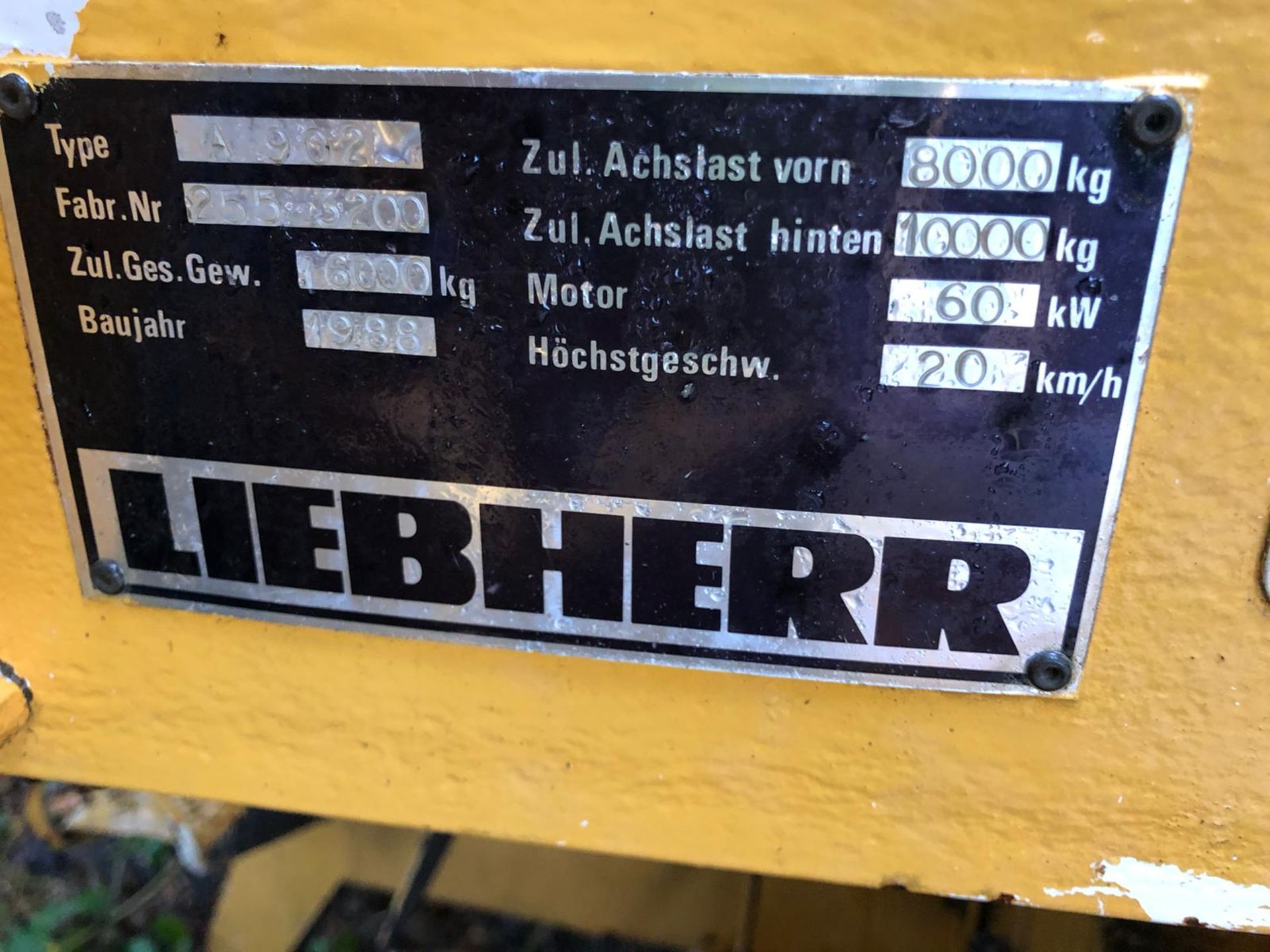 LIEBHERR A902 WHEELED EXCAVATOR SCRAP HANDLER, RUNS, WORKS AND LIFTS *PLUS VAT* - Image 2 of 7
