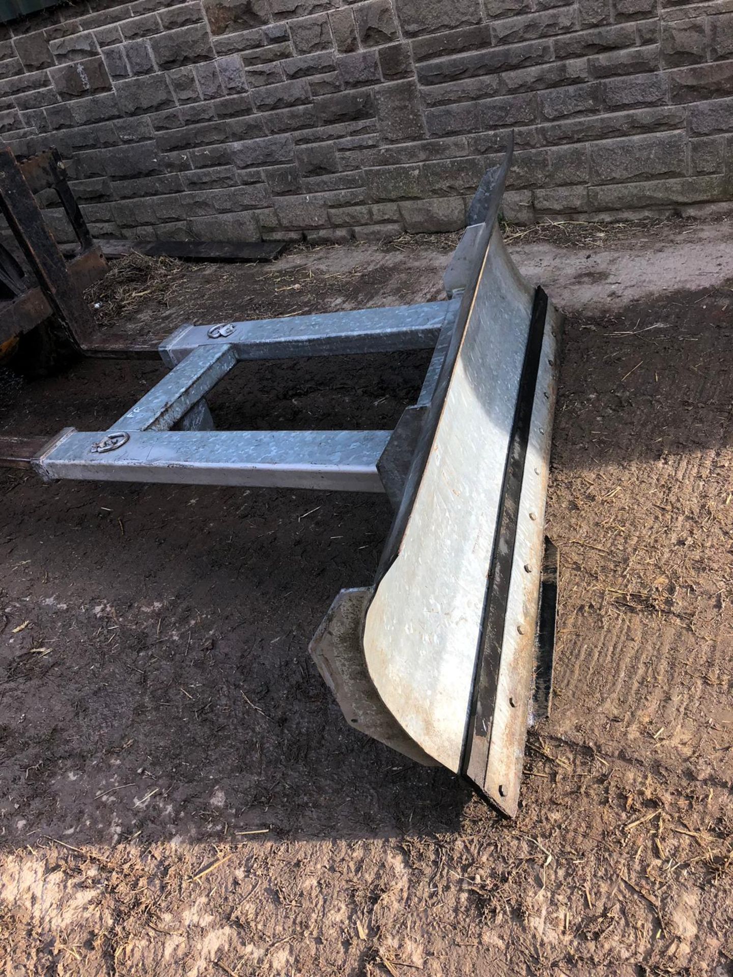 TELEHANDLER / FORKLIFT SNOW PLOUGH ATTACHMENT 6.5 FT *PLUS VAT* - Image 3 of 6