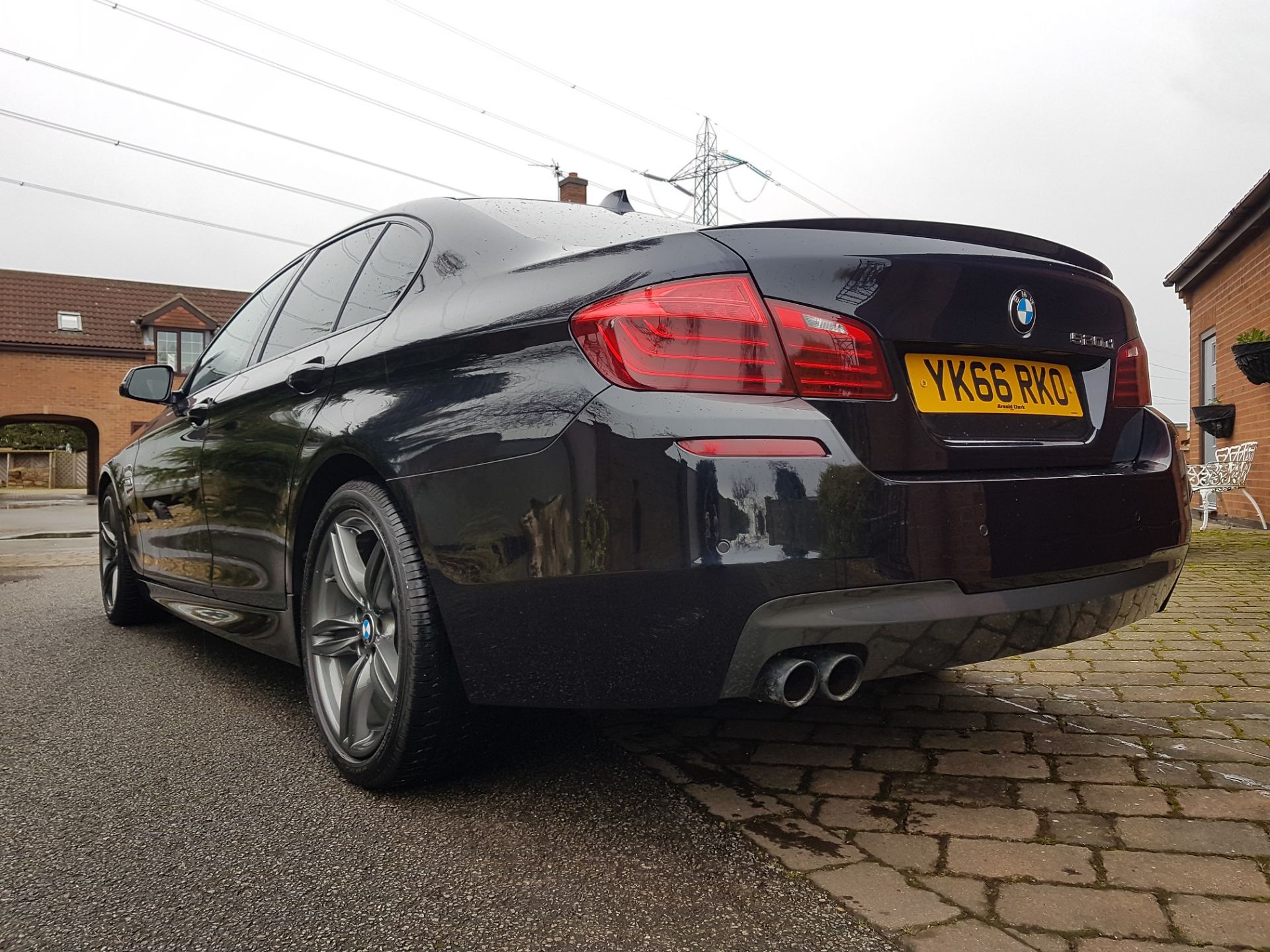 2016/66 REG BMW 520D M SPORT 2.0 DIESEL AUTO BLACK 4 DOOR SALOON, SHOWING 1 FORMER KEEPER *NO VAT* - Image 4 of 10