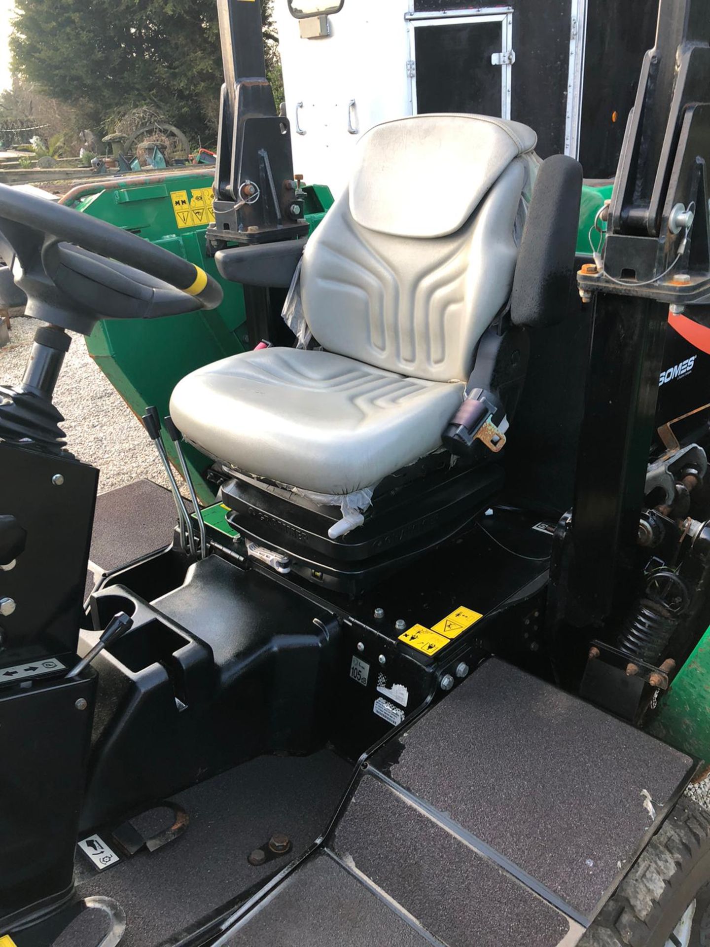 RANSOMES HR6010 BATWING RIDE ON LAWN MOWER, ONLY 144 HOURS, YEAR 2014, 4 WHEEL DRIVE *PLUS VAT* - Bild 7 aus 8