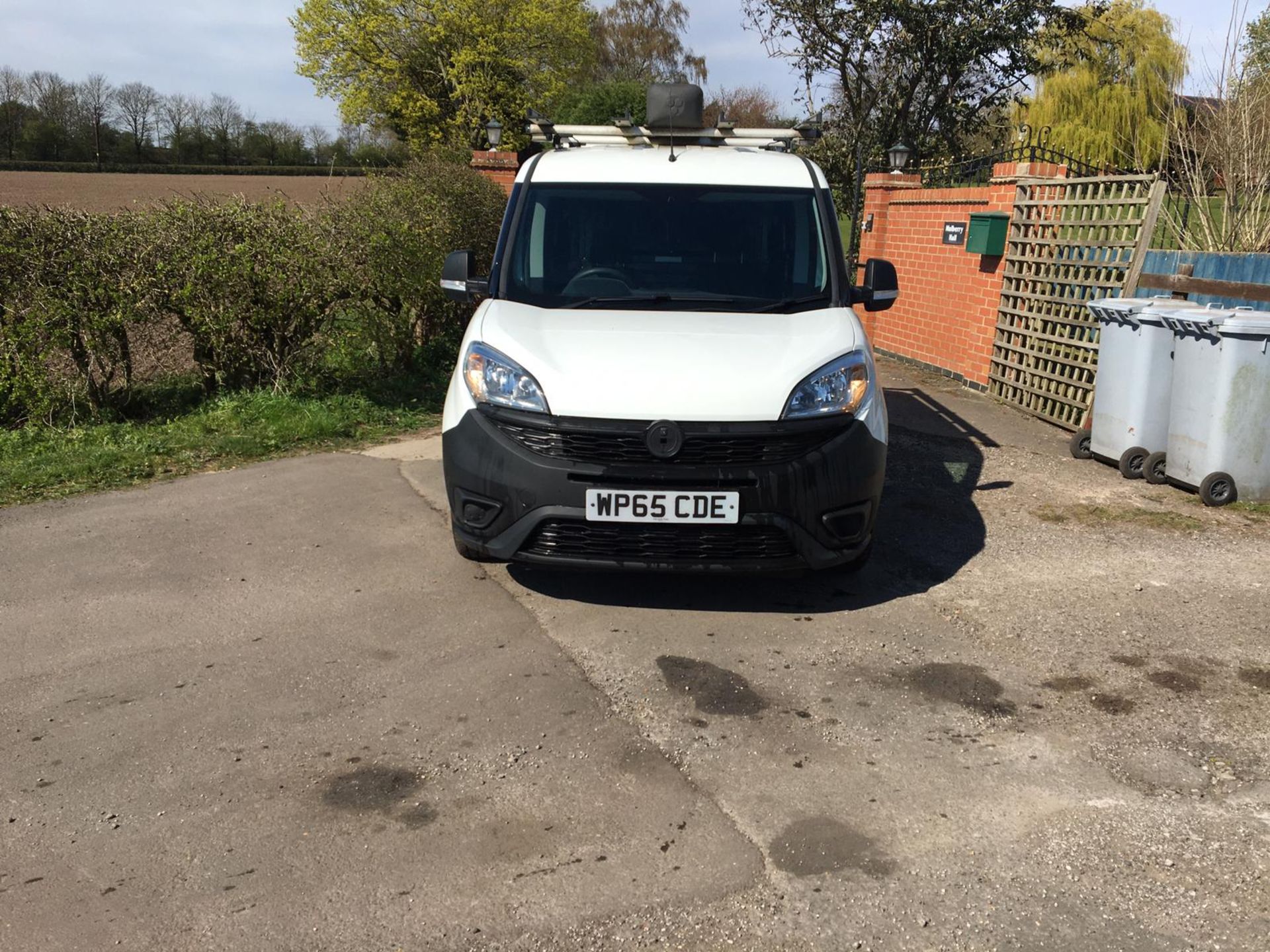 2015/65 REG FIAT DOBLO 16V MULTIJET 1.6 DIESEL WHITE PANEL VAN, SHOWING 0 FORMER KEEPERS *PLUS VAT* - Image 2 of 12