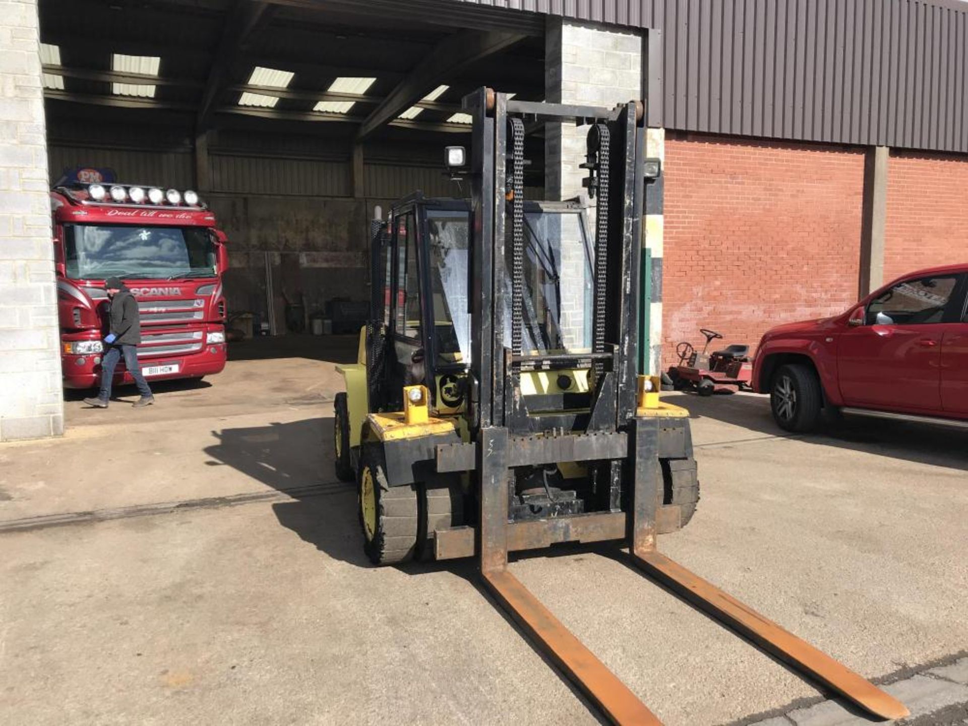 HYSTER HD7000 7 TON DIESEL FORKLIFT TRUCK GOOD CONDITION PERKINS ENGINE, EX LOCAL DOCK *PLUS VAT* - Image 2 of 11