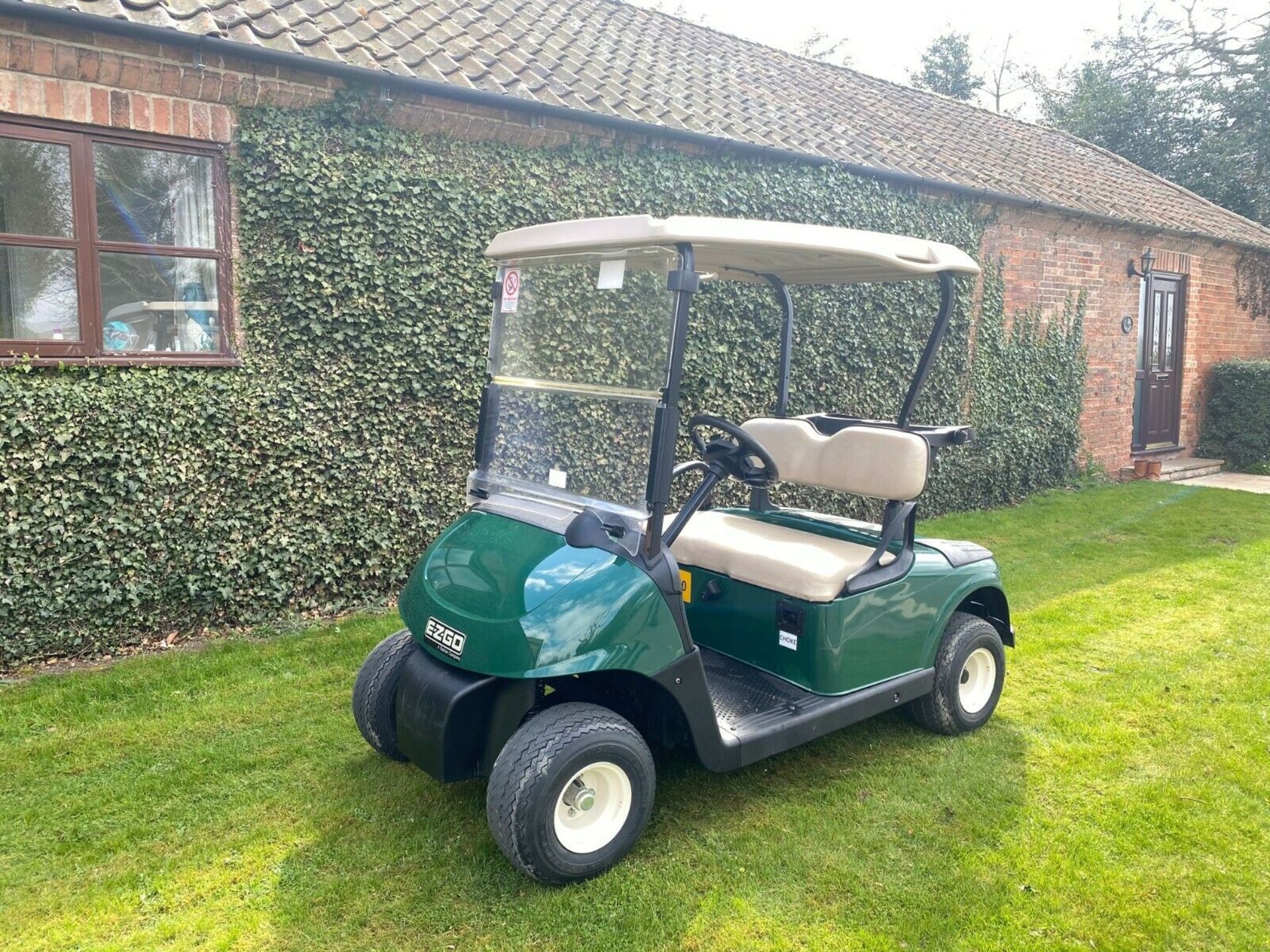 EZGO GOLF BUGGY, KAWASAKI PETROL ENGINE, YEAR 2015, EXCELLENT RUNNER, HAD VERY LITTLE USE *PLUS VAT* - Image 4 of 4