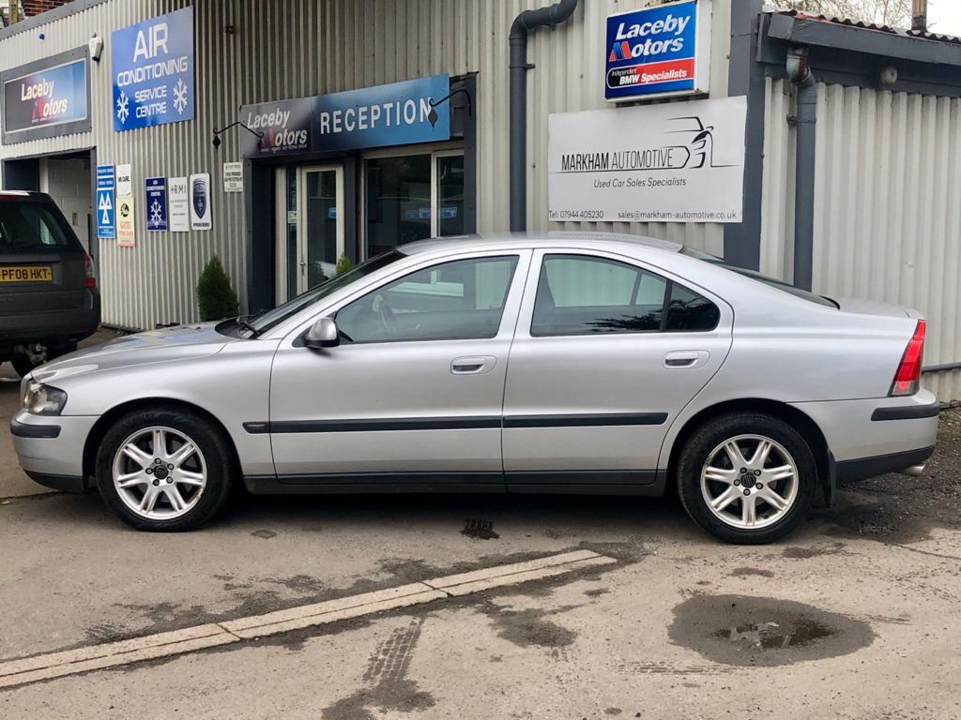 2002/52 REG VOLVO S60 T S 2.0 PETROL SILVER 4 DOOR SALOON, 60k miles ! SHOWING 2 FORMER KEEPERs - Image 3 of 14