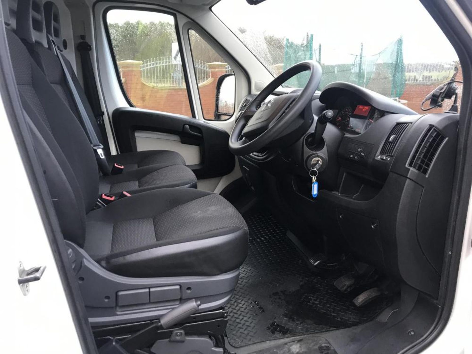 2018/68 REG CITROEN RELAY 35 L3H2 BLUE HDI 2.0 DIESEL WHITE PANEL VAN, SHOWING 1 FORMER KEEPER - Image 10 of 13