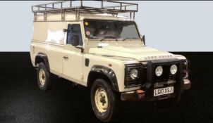 2010/10 REG LAND ROVER DEFENDER 110 HARD TOP 2.4 DIESEL LIGHT 4X4 UTILITY, SHOWING 0 FORMER KEEPERS