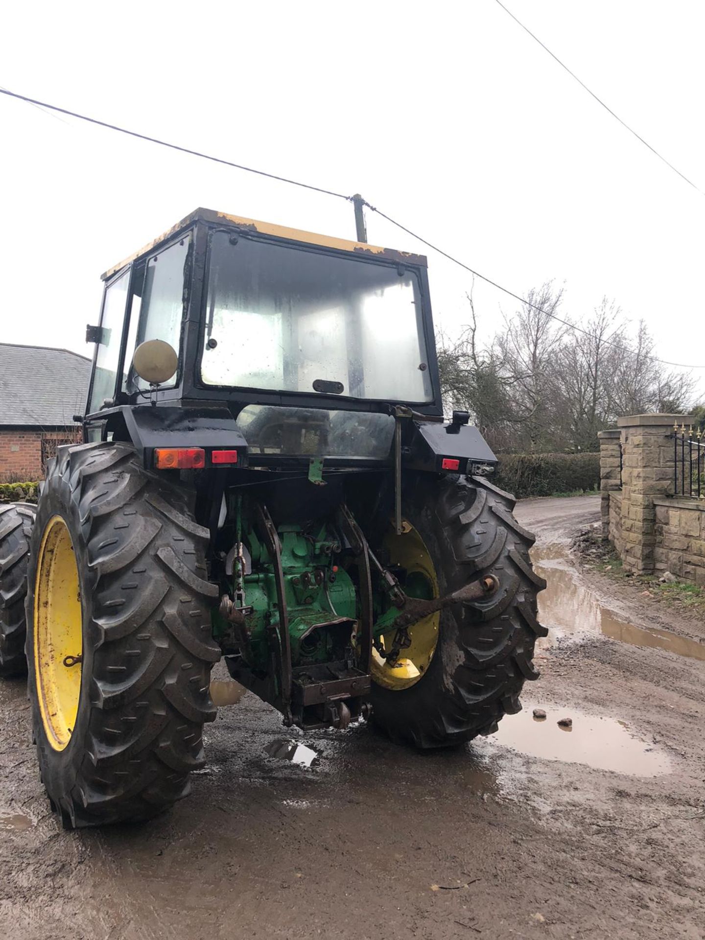 JOHN DEERE 2140 GREEN / YELLOW TRACTOR, 4 WHEEL DRIVE, RUNS, WORKS AND DRIVES *PLUS VAT* - Image 4 of 6