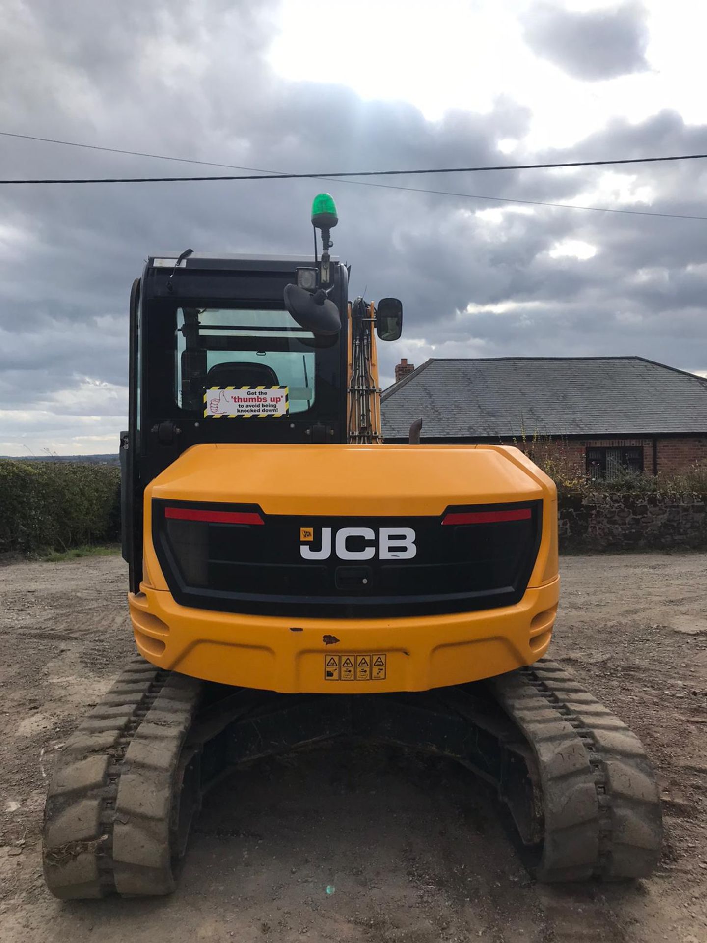 2017 JCB 85Z-1 TRACKED CRAWLER EXCAVATOR, SHOWING 3170 HOURS, 3 X BUCKETS *PLUS VAT* - Image 4 of 5