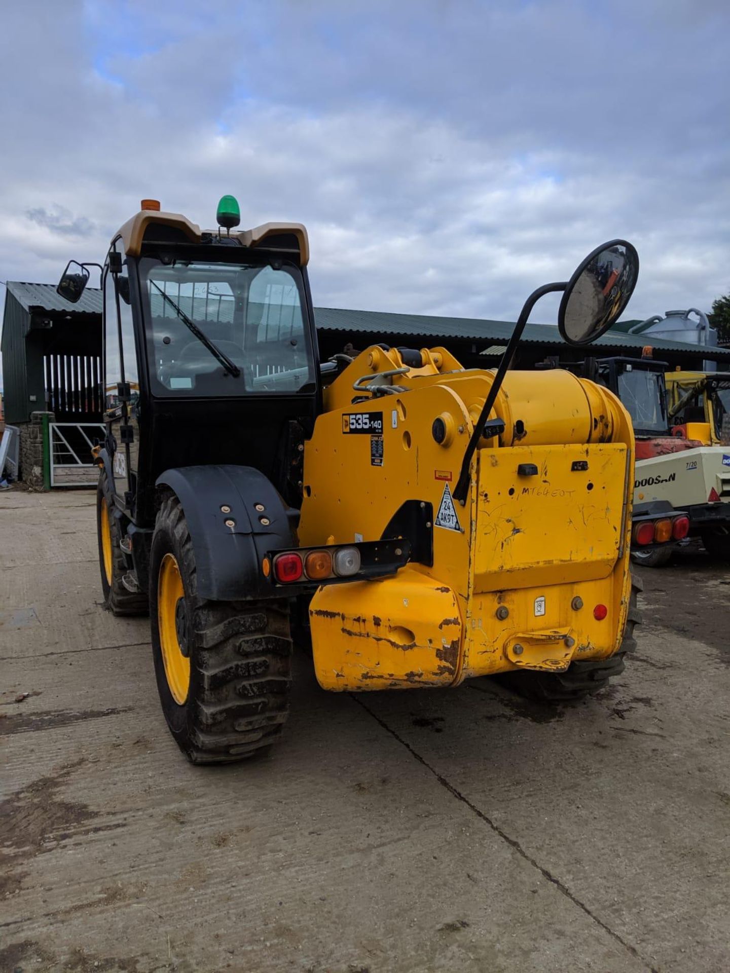 2014 JCB 535-140 HI VIZ, RUNS, DRIVES AND LIFTS *PLUS VAT* - Image 2 of 4