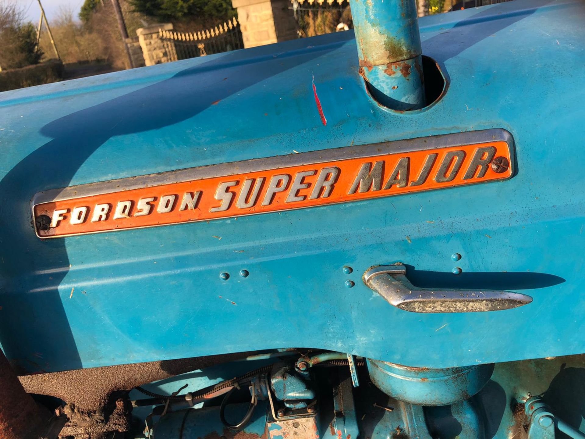 FORDSON SUPER MAJOR VINTAGE TRACTOR, RUNS AND WORKS WELL *PLUS VAT* - Image 6 of 7