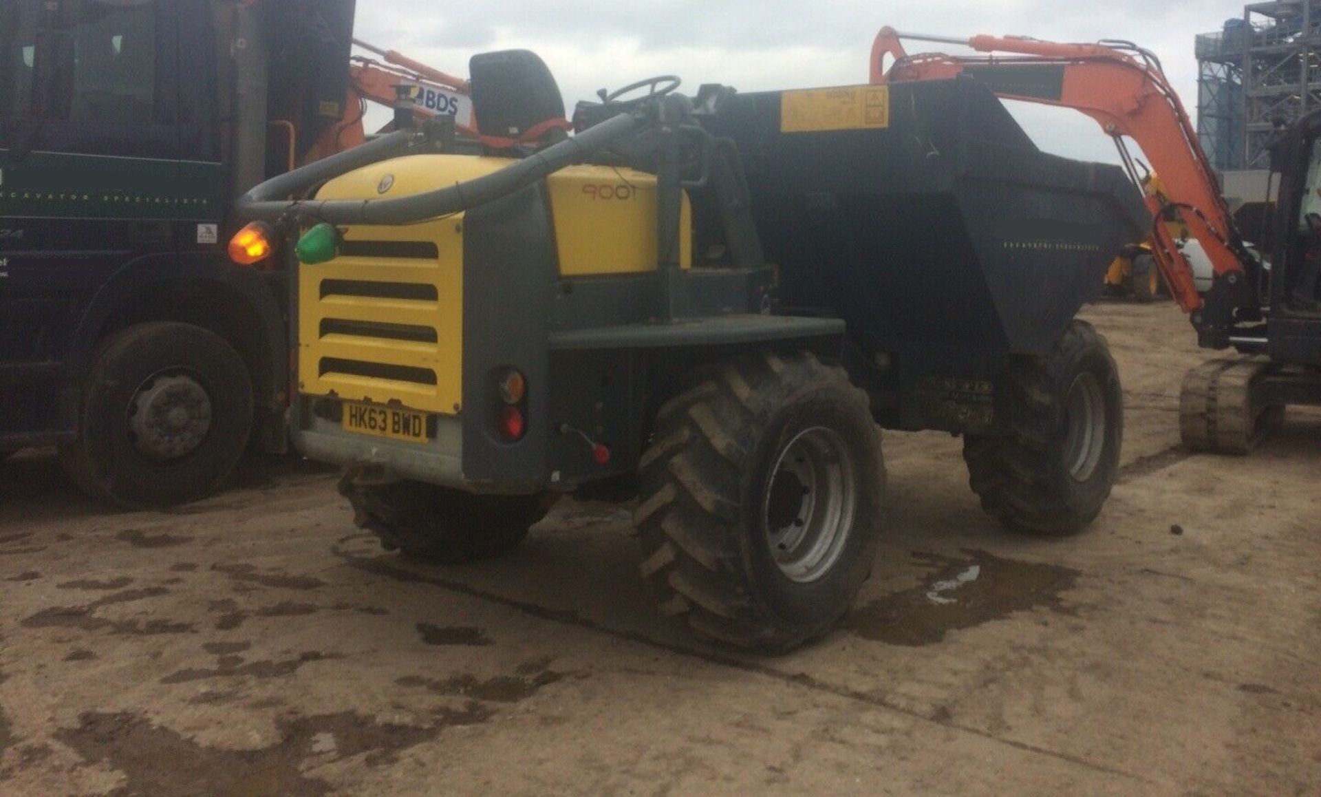 9 TON WACKER NEUSON DUMPER, YEAR 2013, 2380 HOURS, RUNS AND WORKS *PLUS VAT* - Image 3 of 6