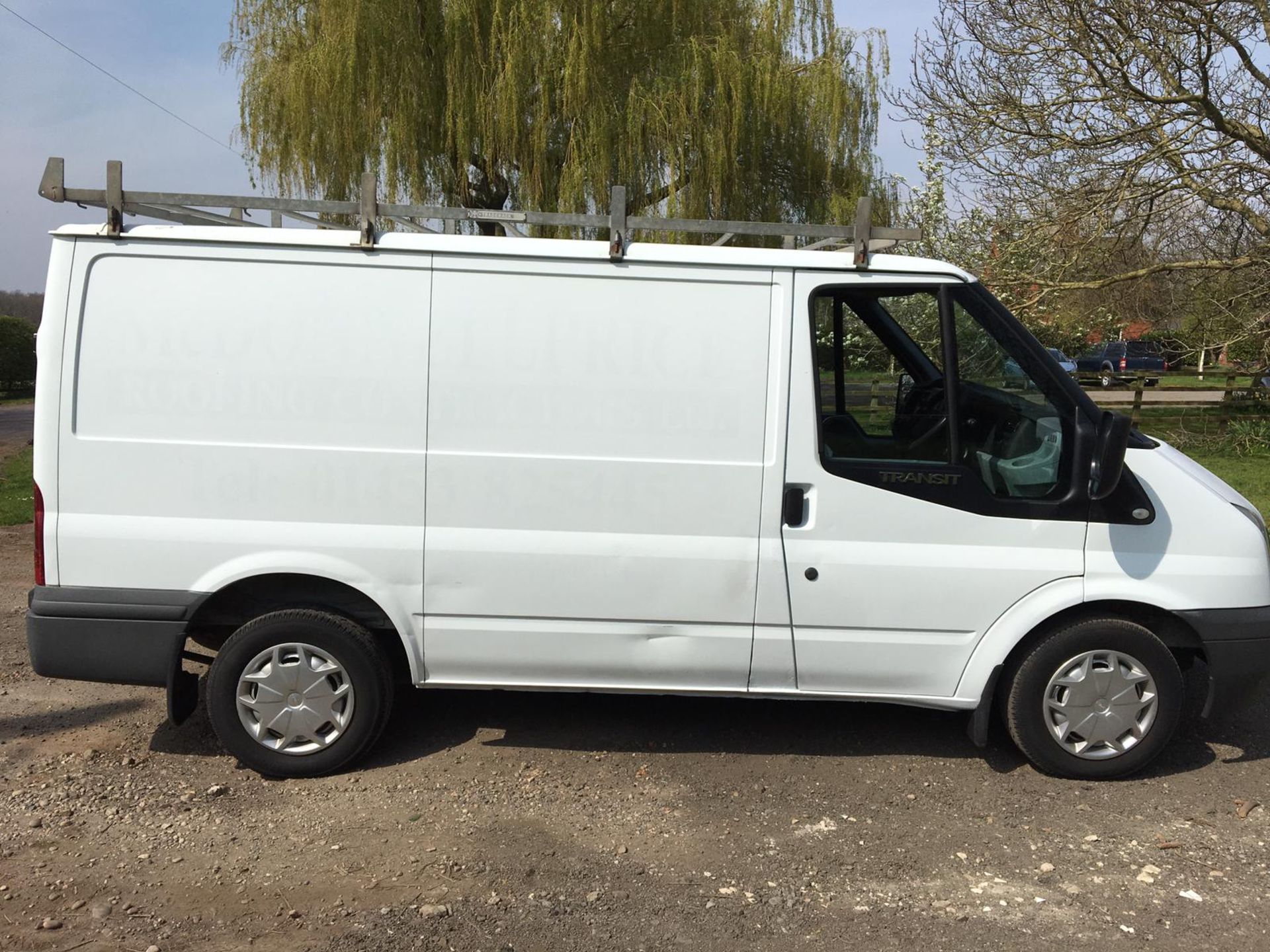 2011/11 REG FORD TRANSIT 85 T280M FWD 2.2 DIESEL WHITE PANEL VAN, SHOWING 2 FORMER KEEPERS - Image 6 of 16