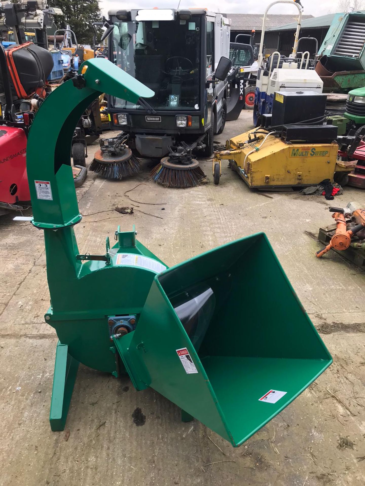 BRAND NEW UNUSED 3 POINT LINKAGE WOOD CHIPPER, C/W PTO SHAFT *PLUS VAT* - Image 7 of 8