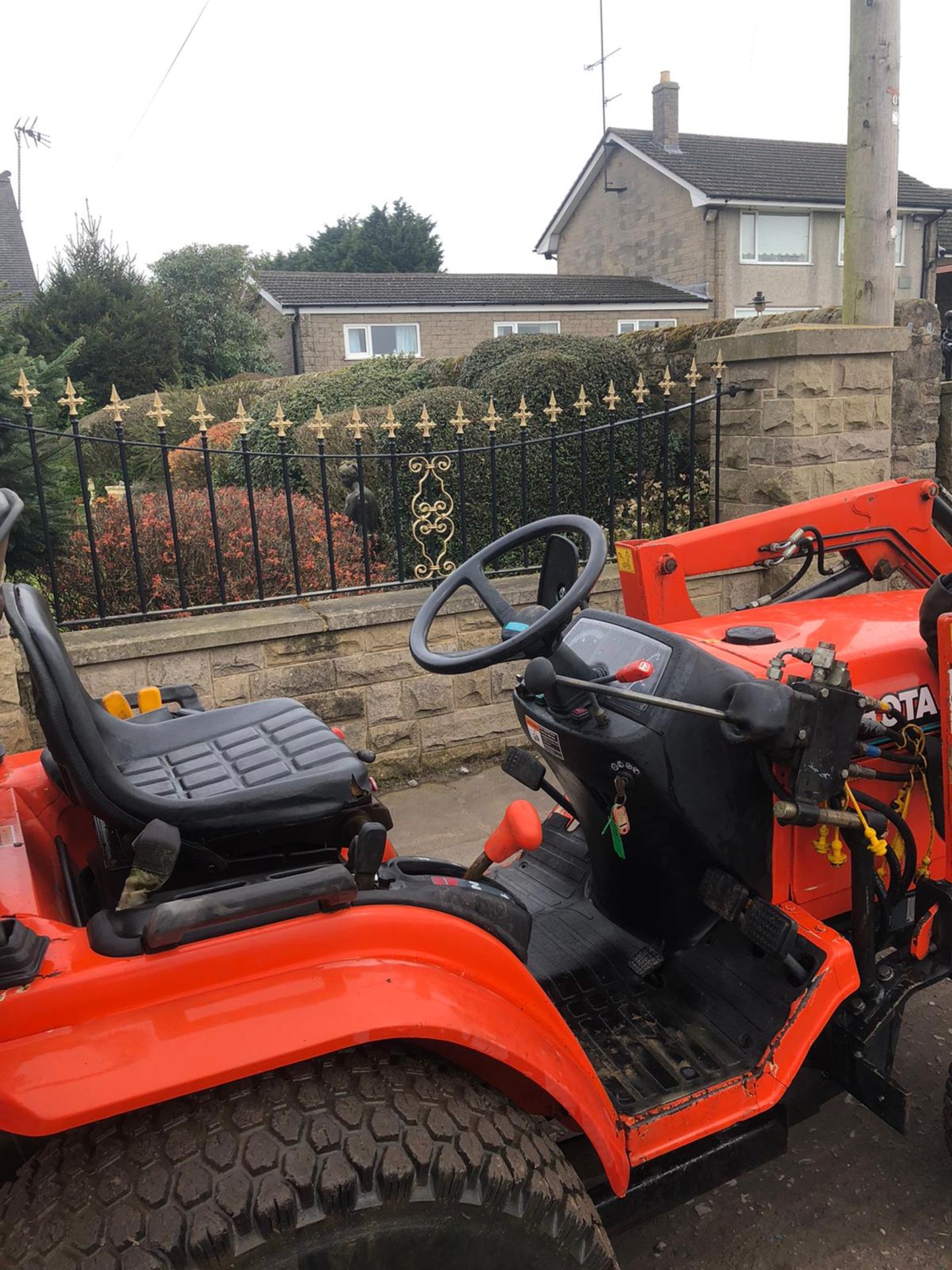 KUBOTA B2110 COMPACT TRACTOR, RUNS AND WORKS WELL, 4 WHEEL DRIVE, LOW HOURS *PLUS VAT* - Image 6 of 6
