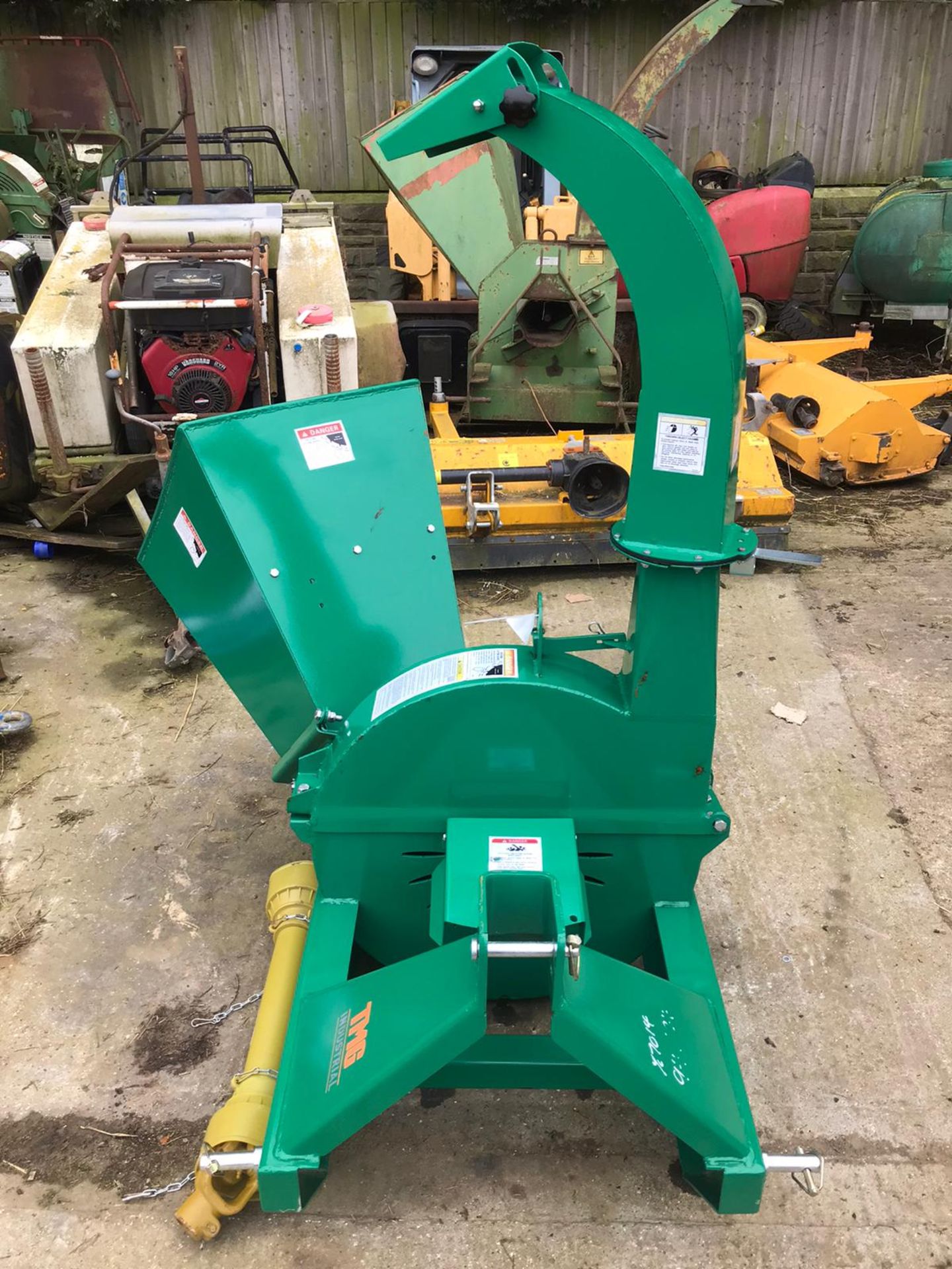 BRAND NEW UNUSED 3 POINT LINKAGE WOOD CHIPPER, C/W PTO SHAFT *PLUS VAT* - Image 8 of 8